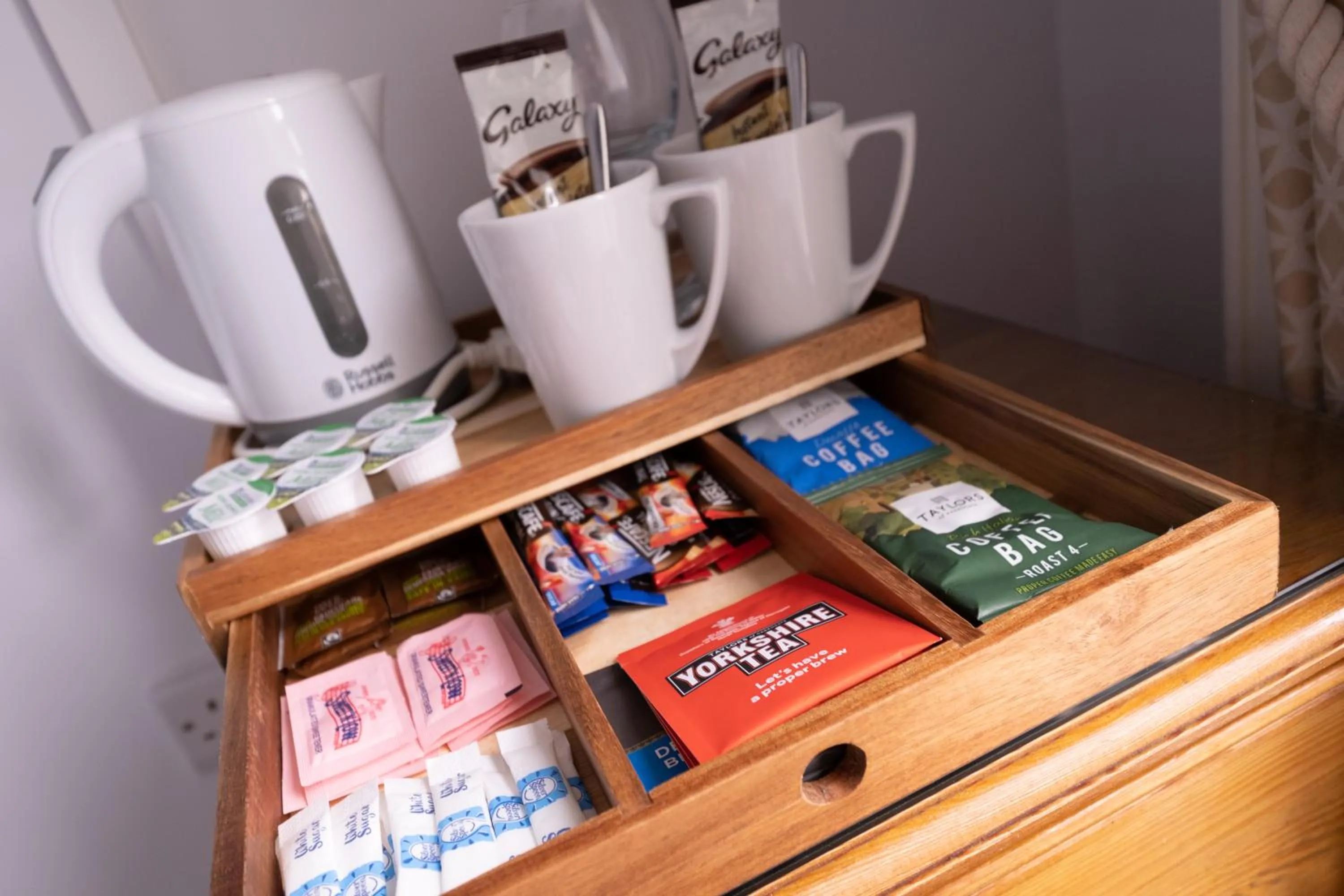 Coffee/tea facilities in Number 7 Guest House