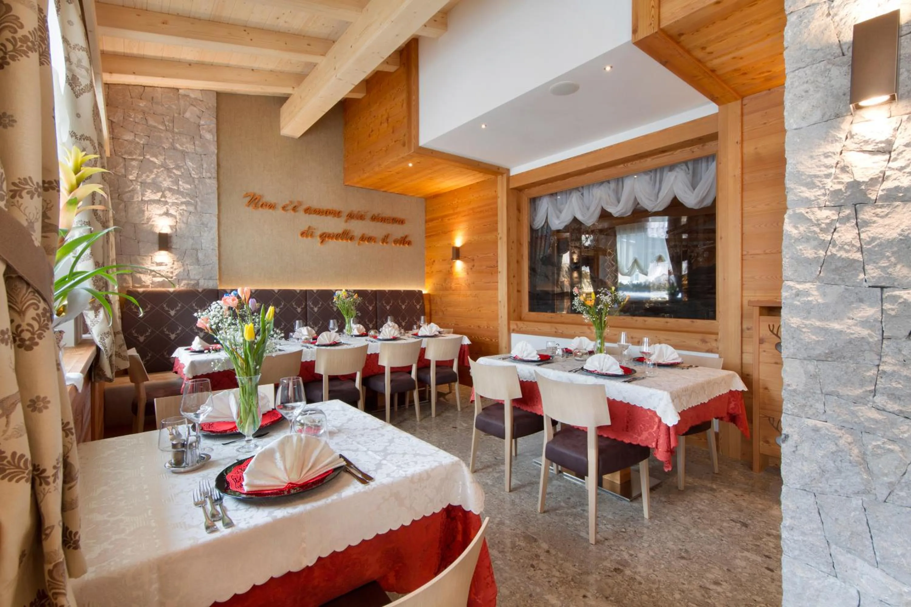Restaurant/places to eat in Hotel Cristallo