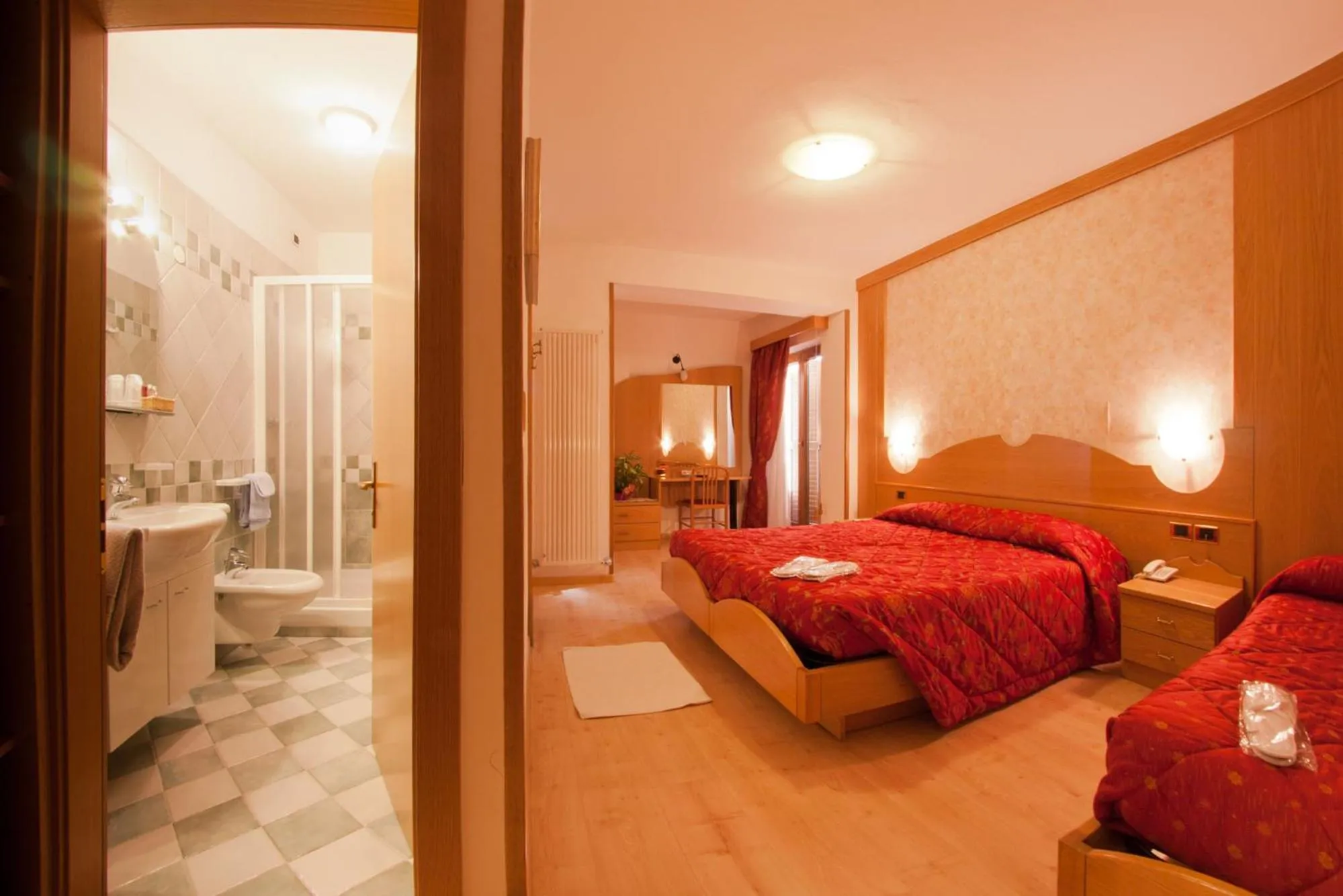 Other, Bed in Hotel Cristallo