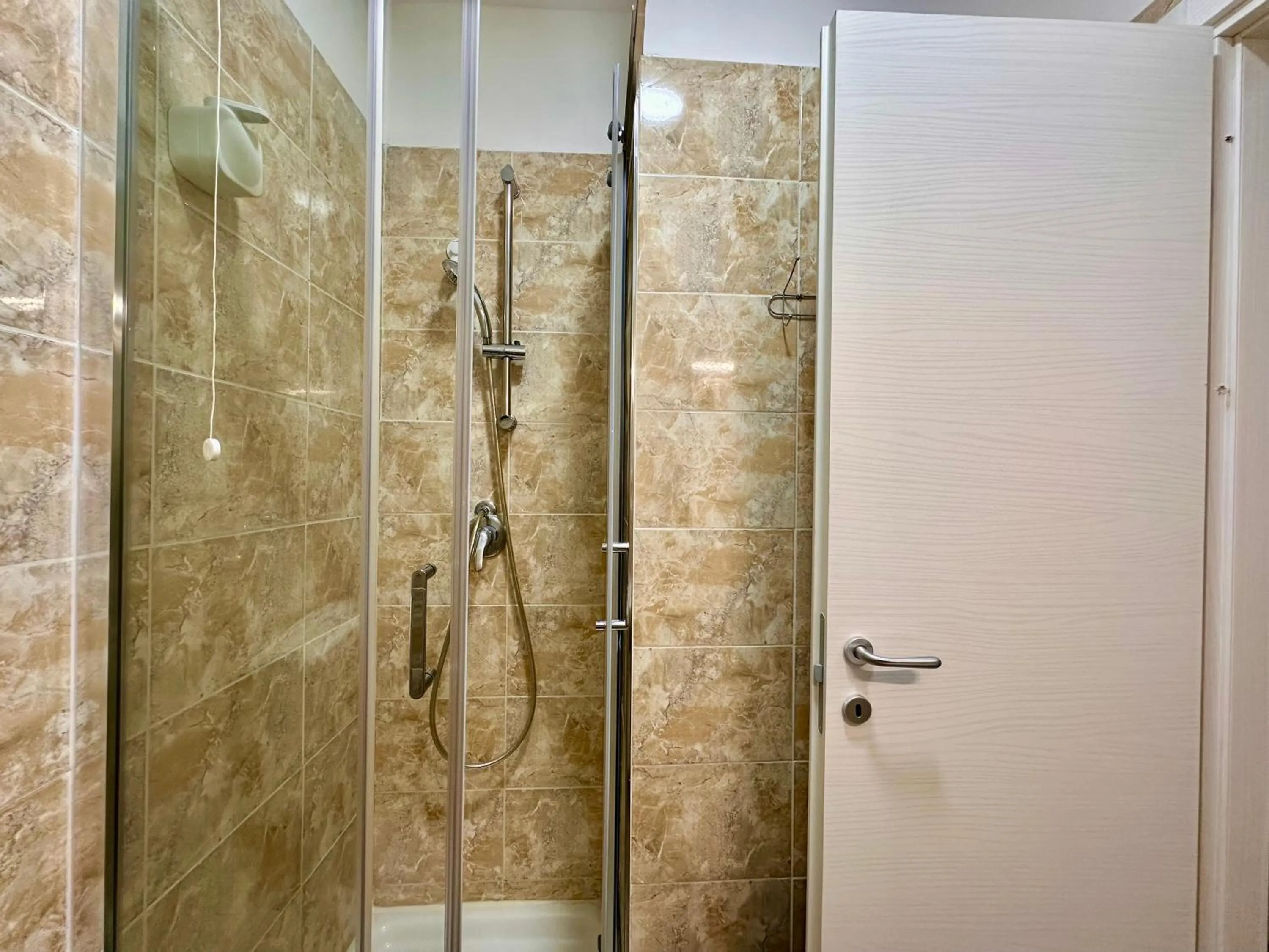 Shower in Sweet Dreams Napoli