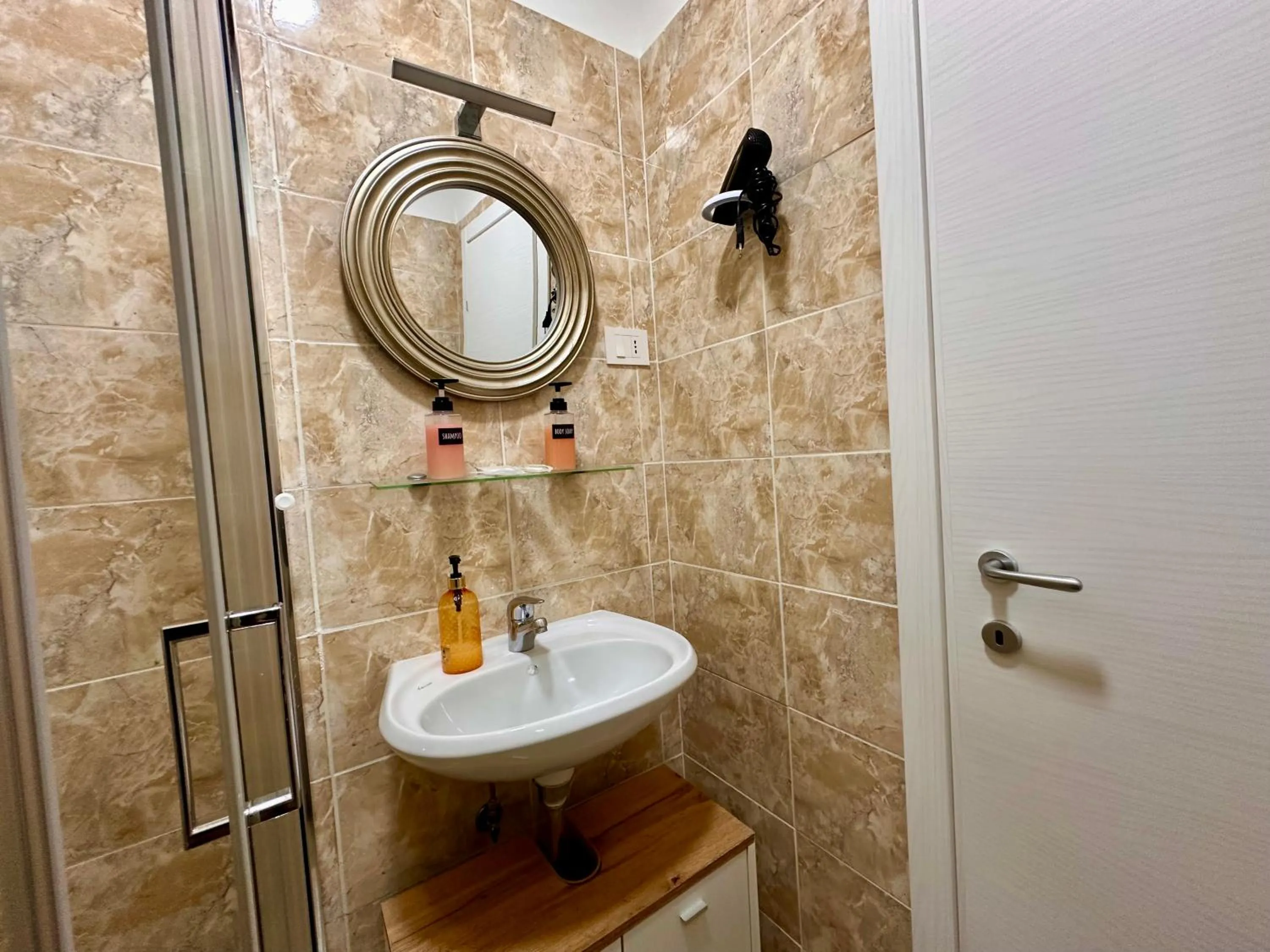 Bathroom in Sweet Dreams Napoli