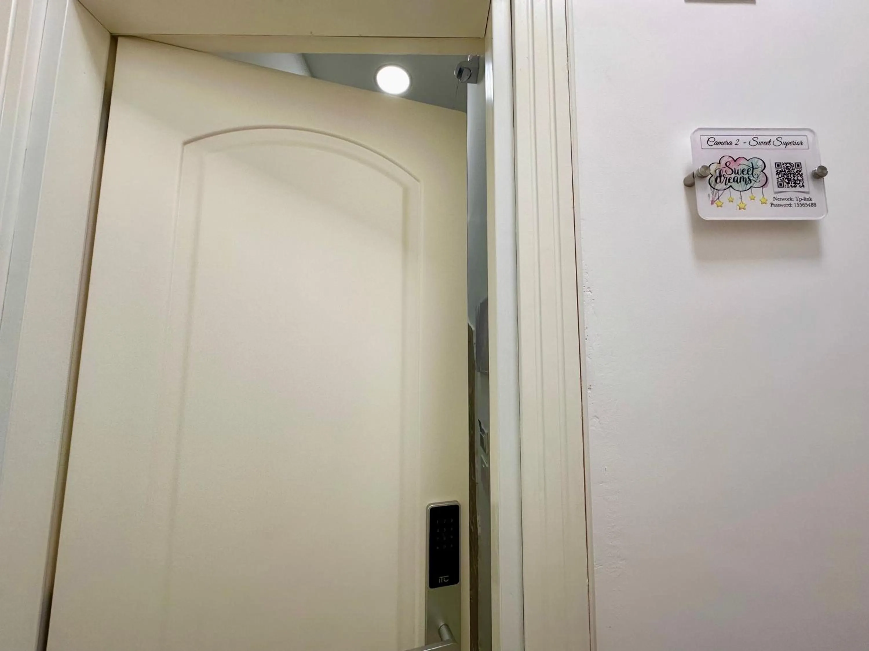 Bedroom in Sweet Dreams Napoli