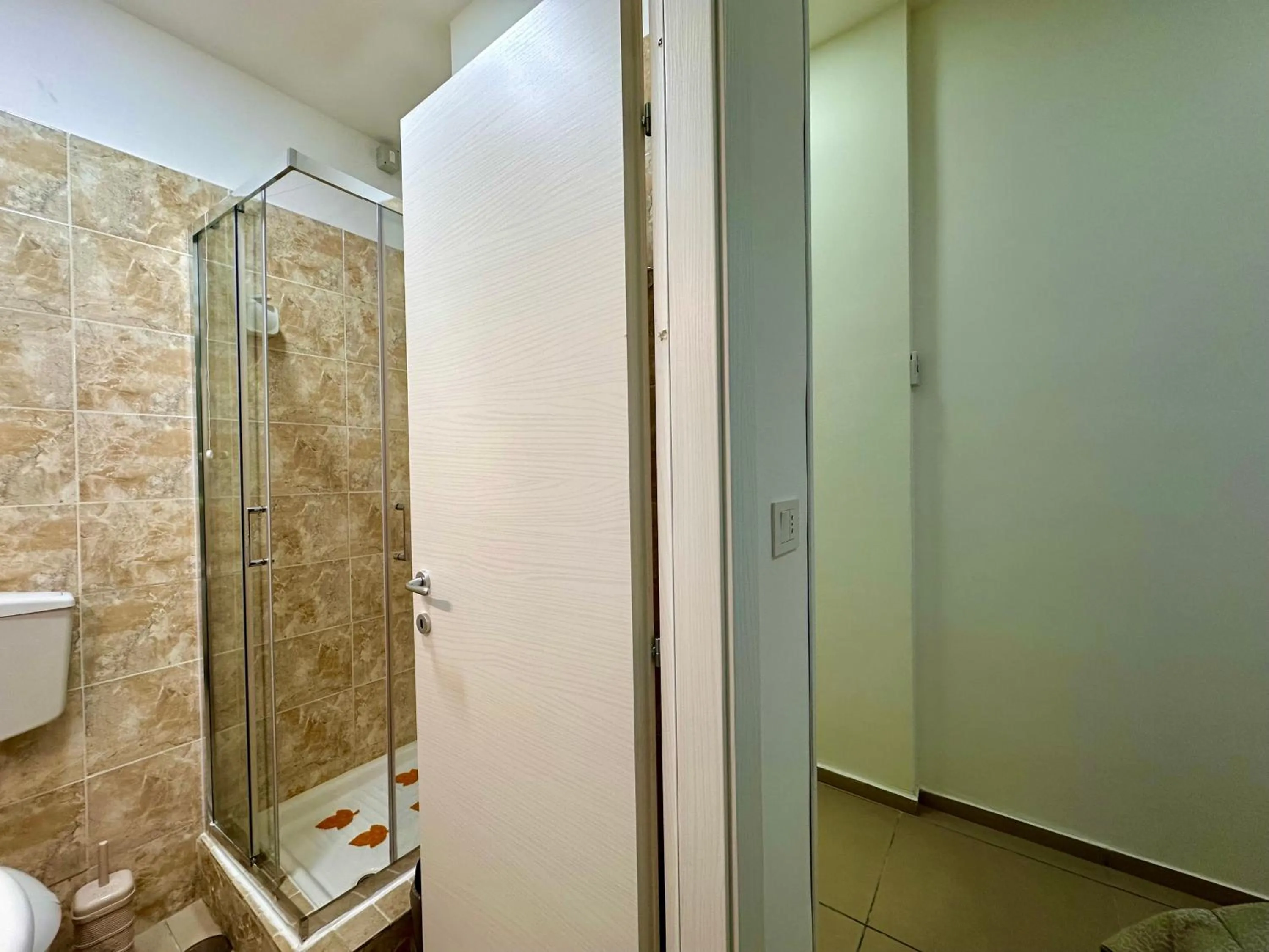 Shower in Sweet Dreams Napoli