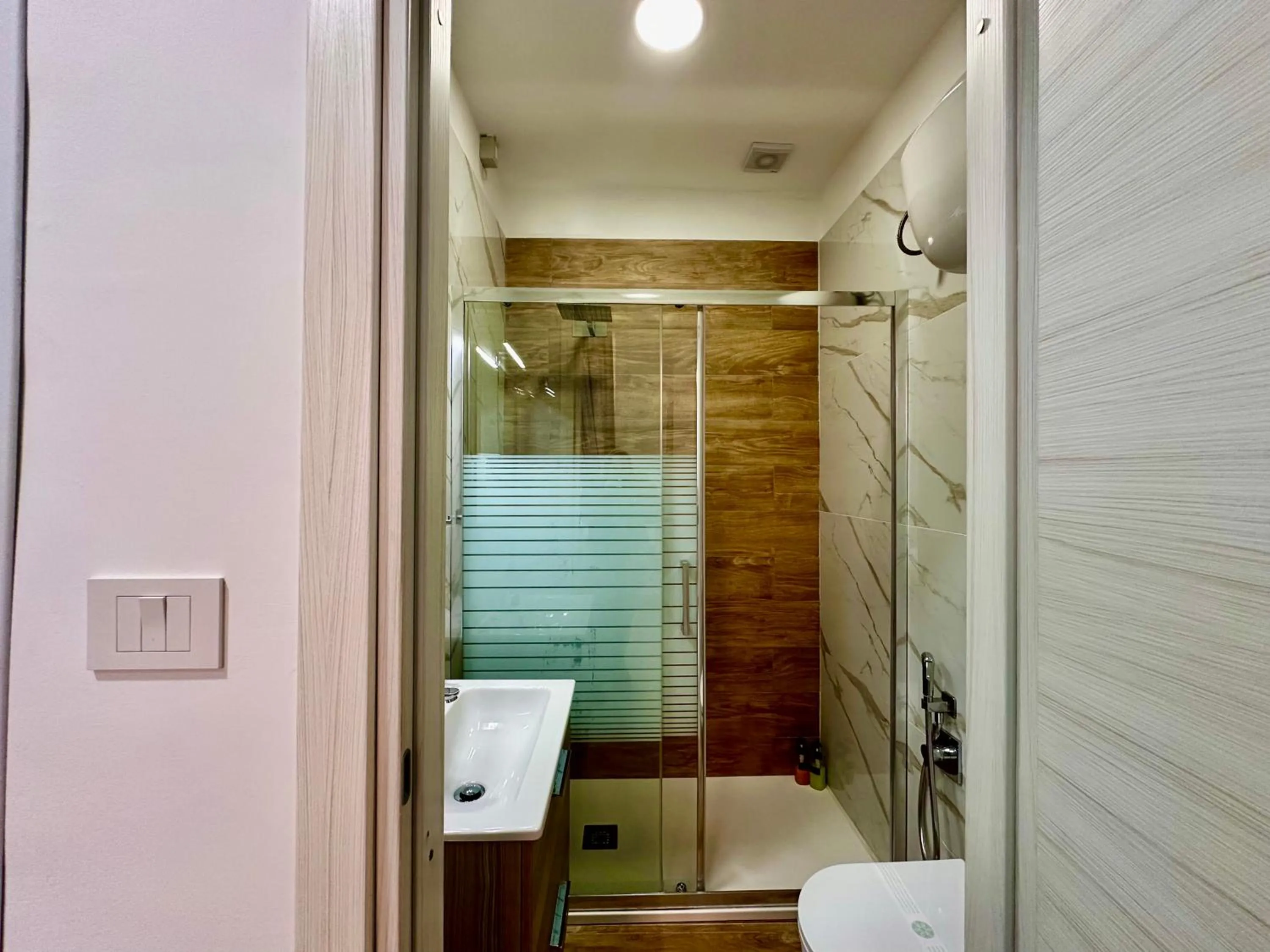 Shower in Sweet Dreams Napoli