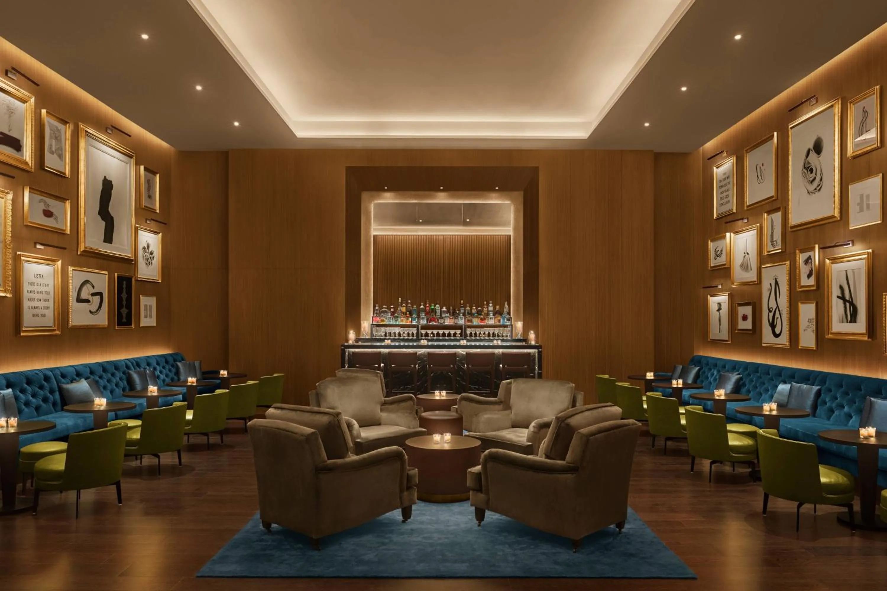 Lounge or bar in The Abu Dhabi EDITION