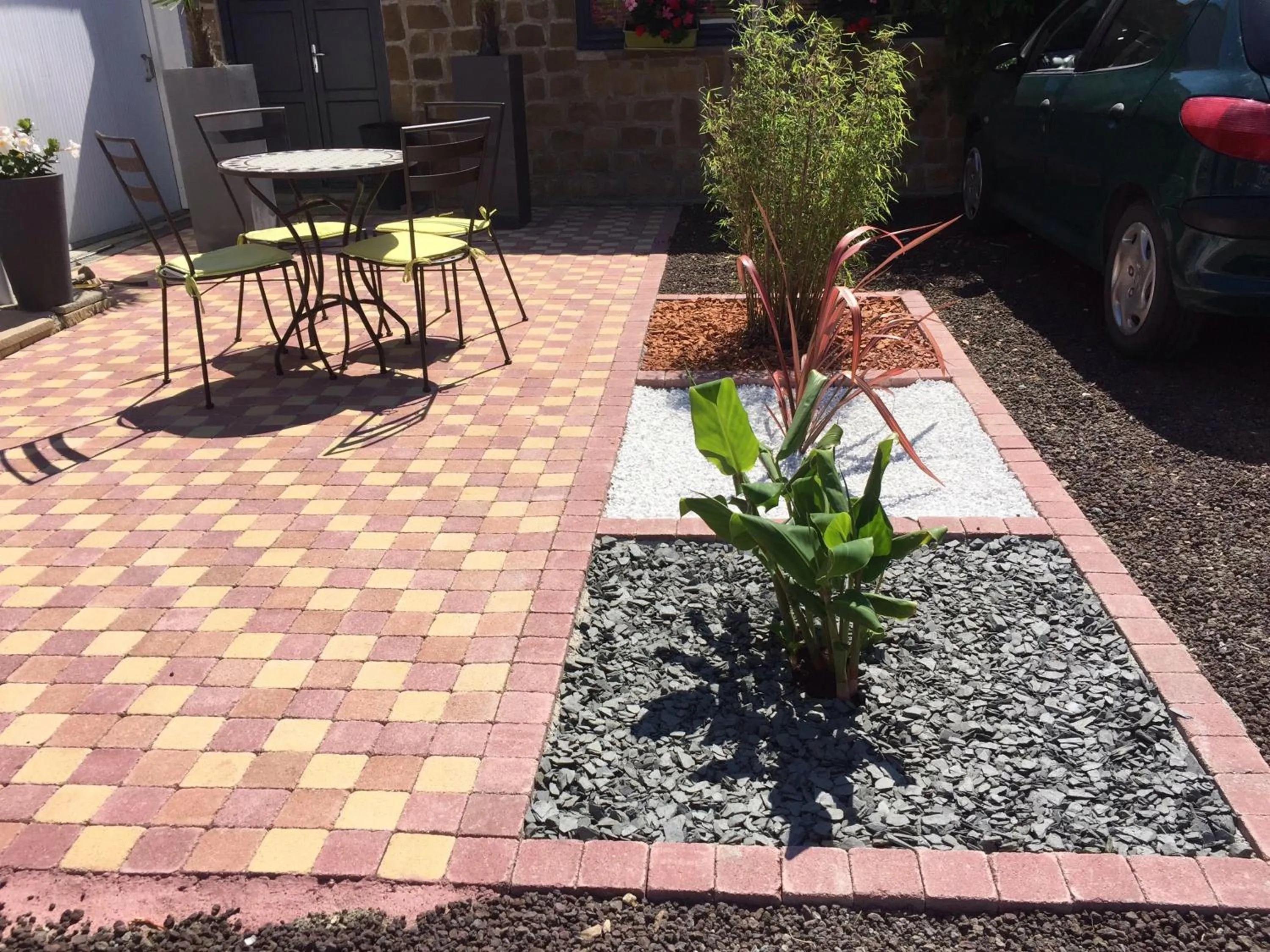 Property building in CHAMBRES D'HÔTES LOPERHET