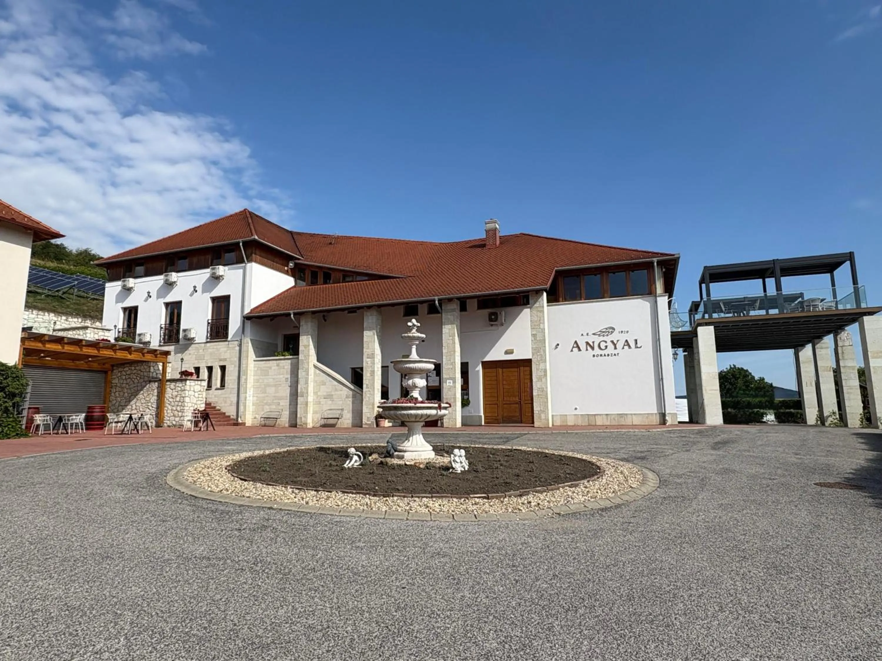 Property building in Angyal Borászat és Panzió
