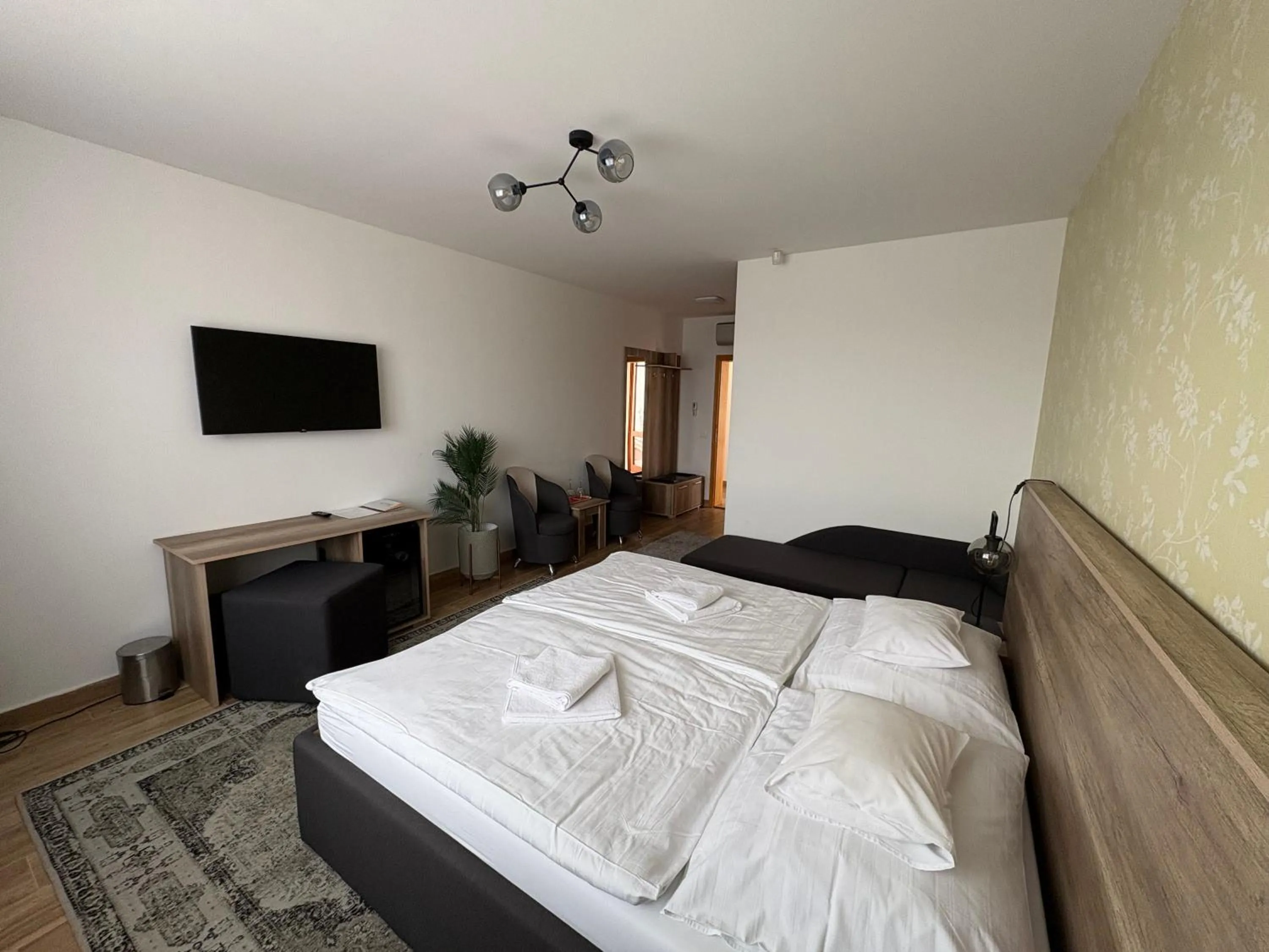 Bedroom, Bed in Angyal Borászat és Panzió