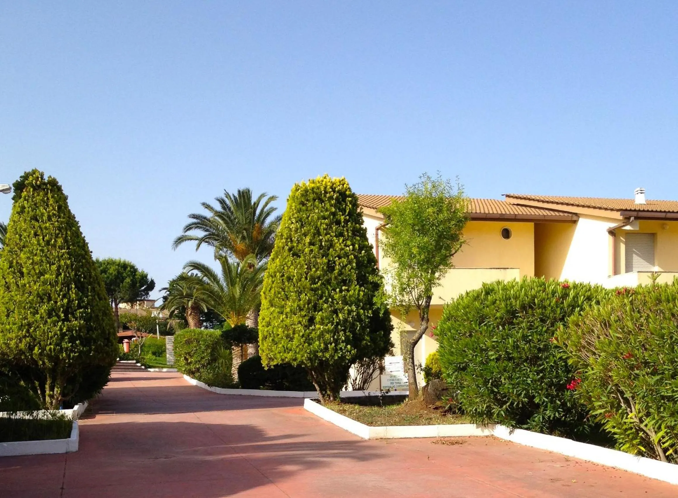 Spring in Villaggio Hotel Club La Pace