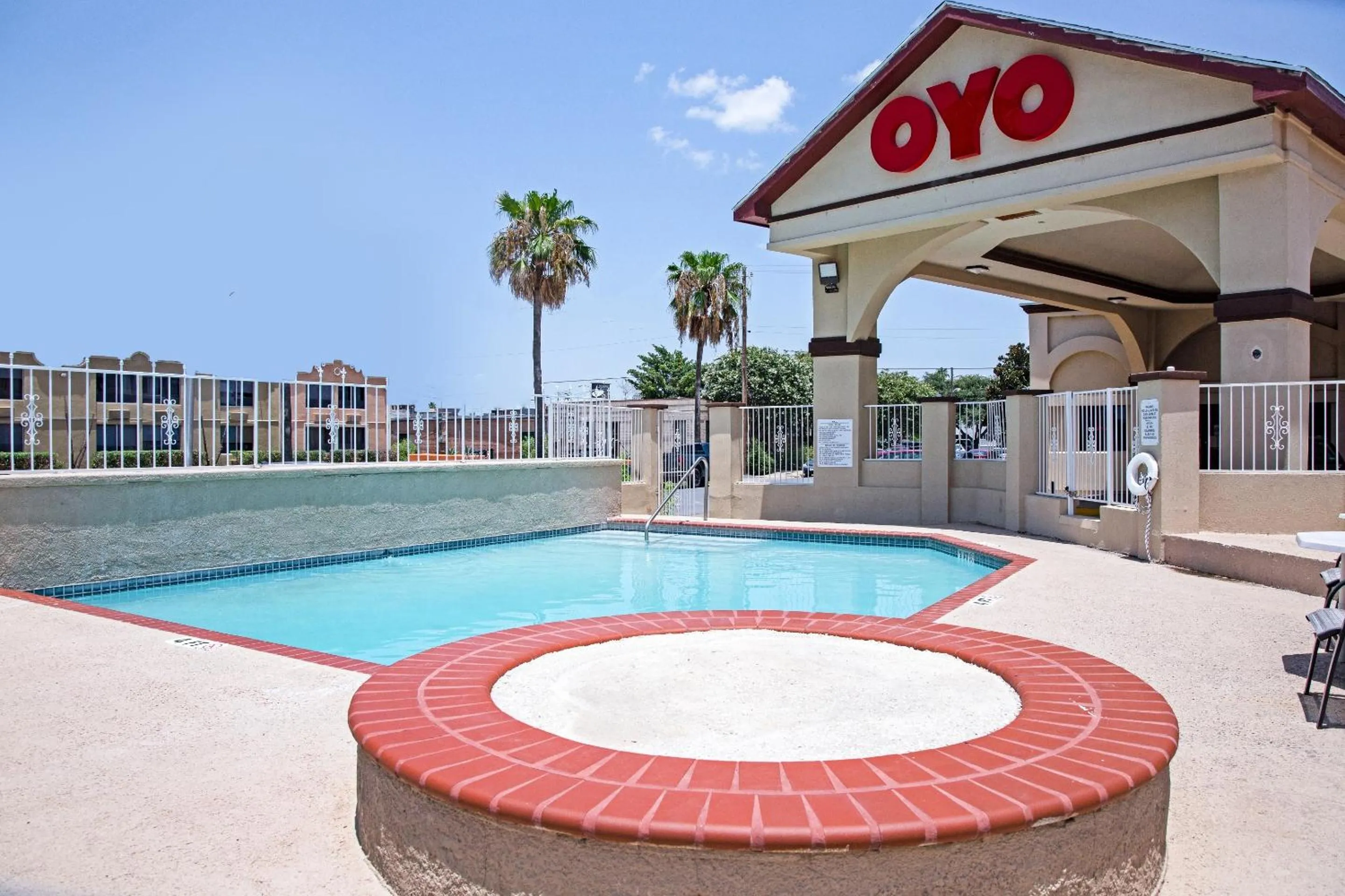 Swimming pool in OYO Hotel McAllen Airport South