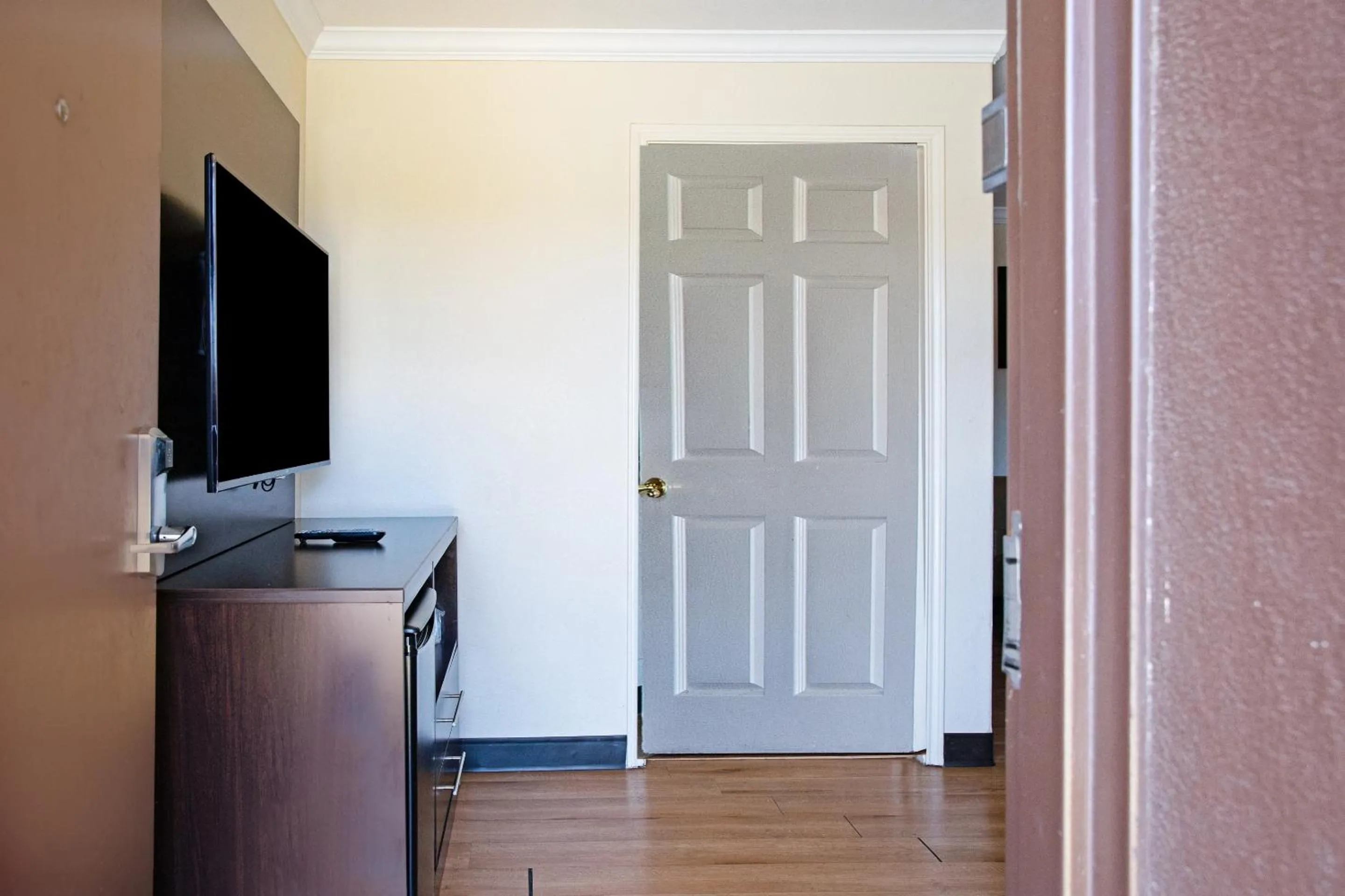 Bedroom in OYO Hotel McAllen Airport South