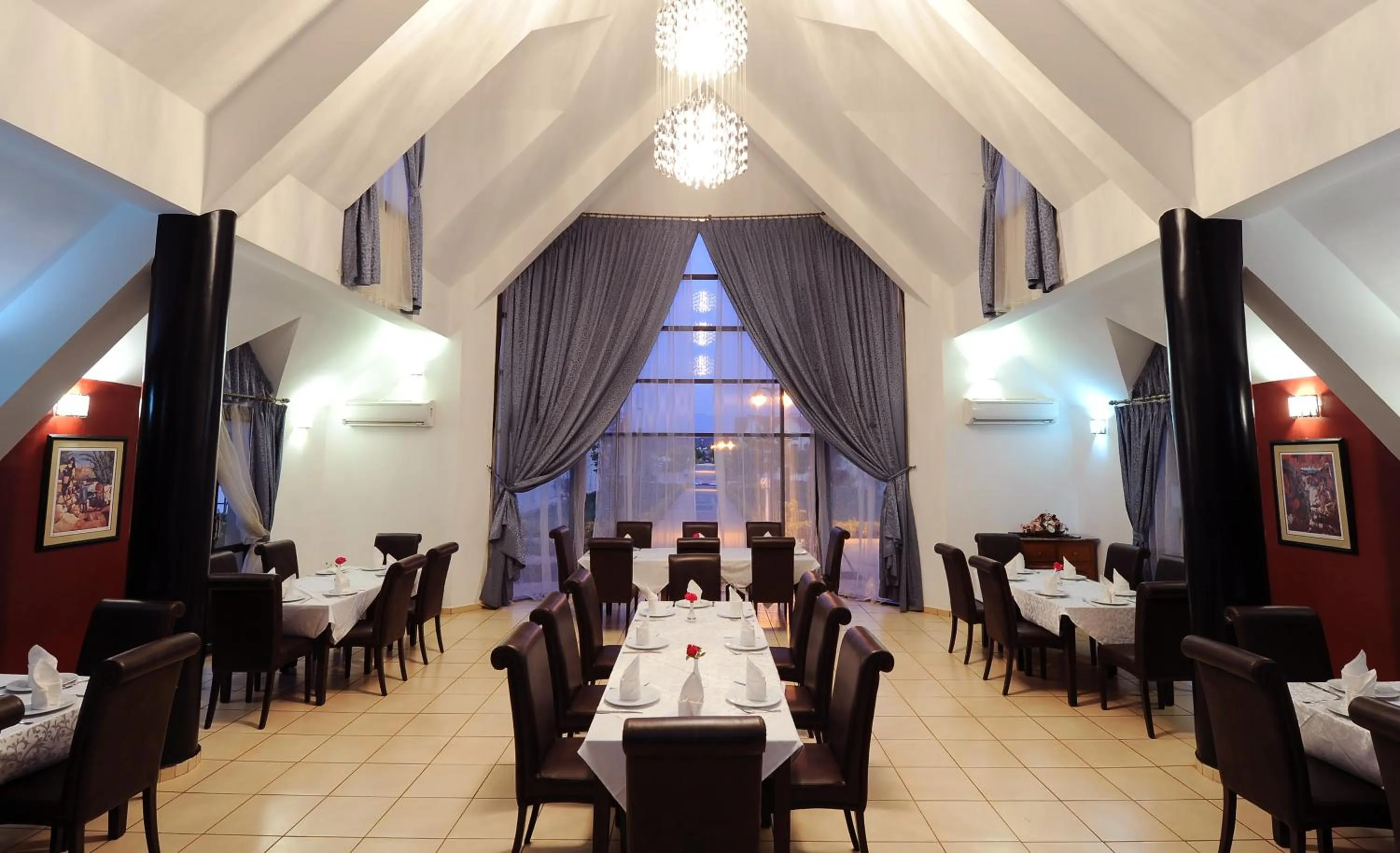 Restaurant/places to eat in Farah Inn Ifrane
