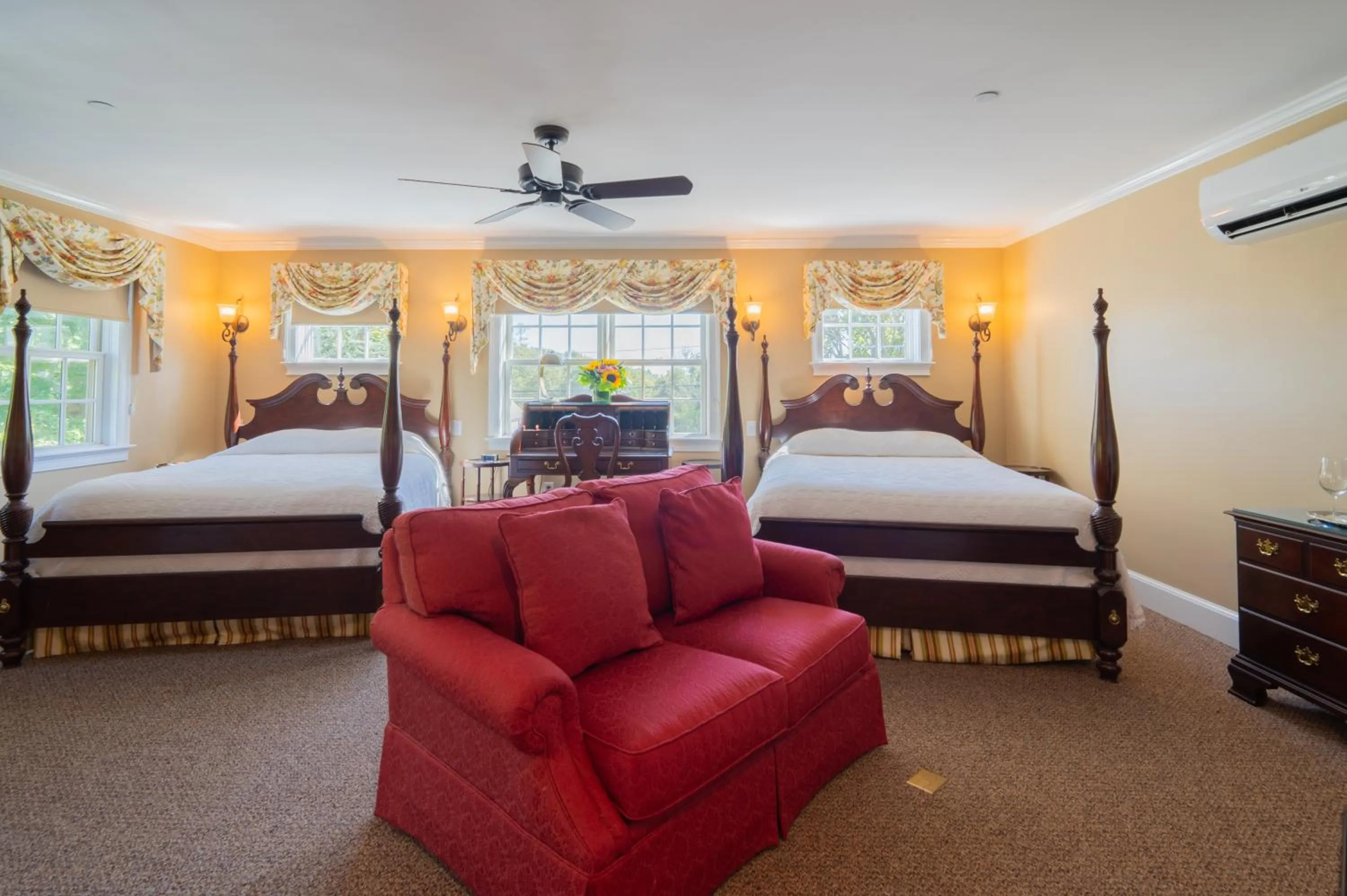 Bed in The Winstead Inn