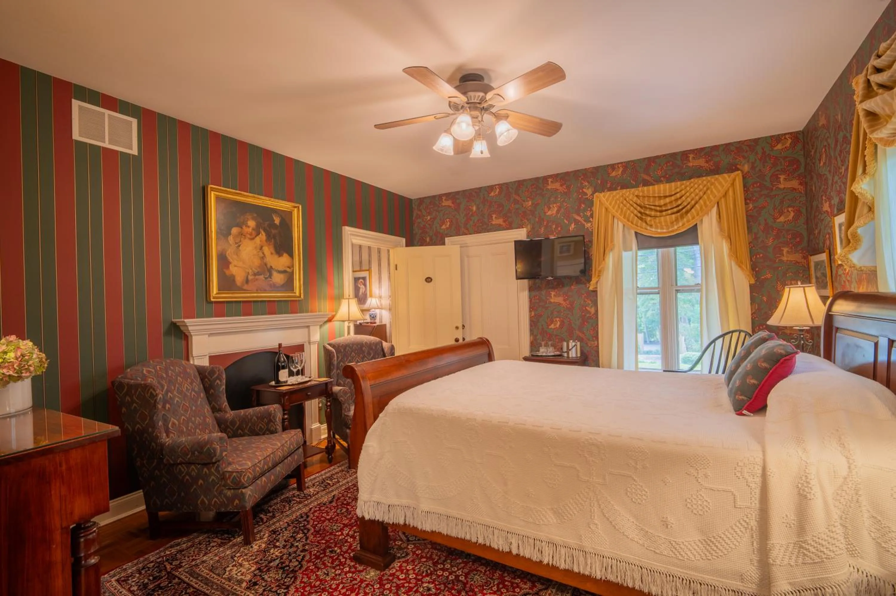 Bed in The Winstead Inn