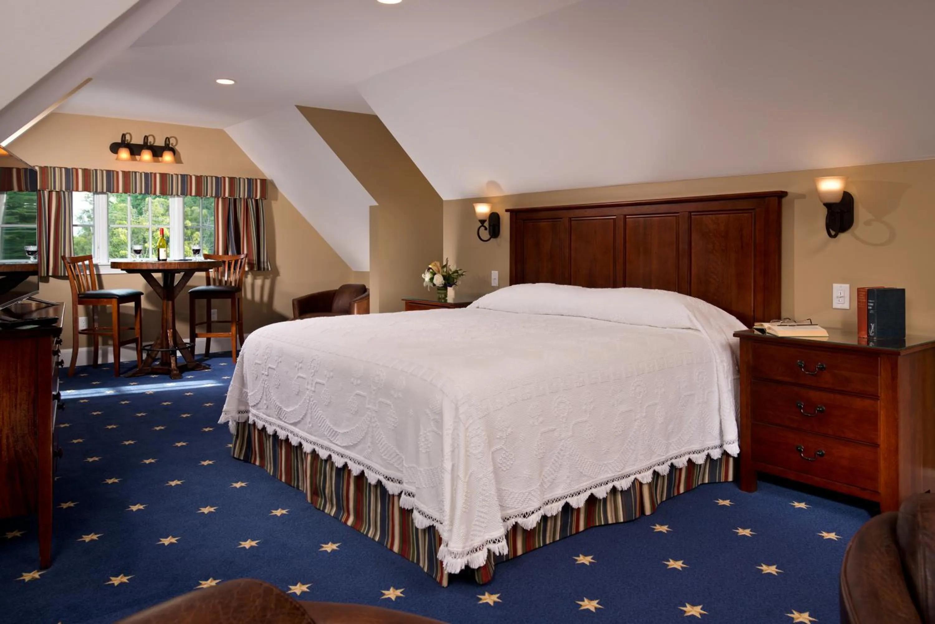 Executive Suite in The Winstead Inn