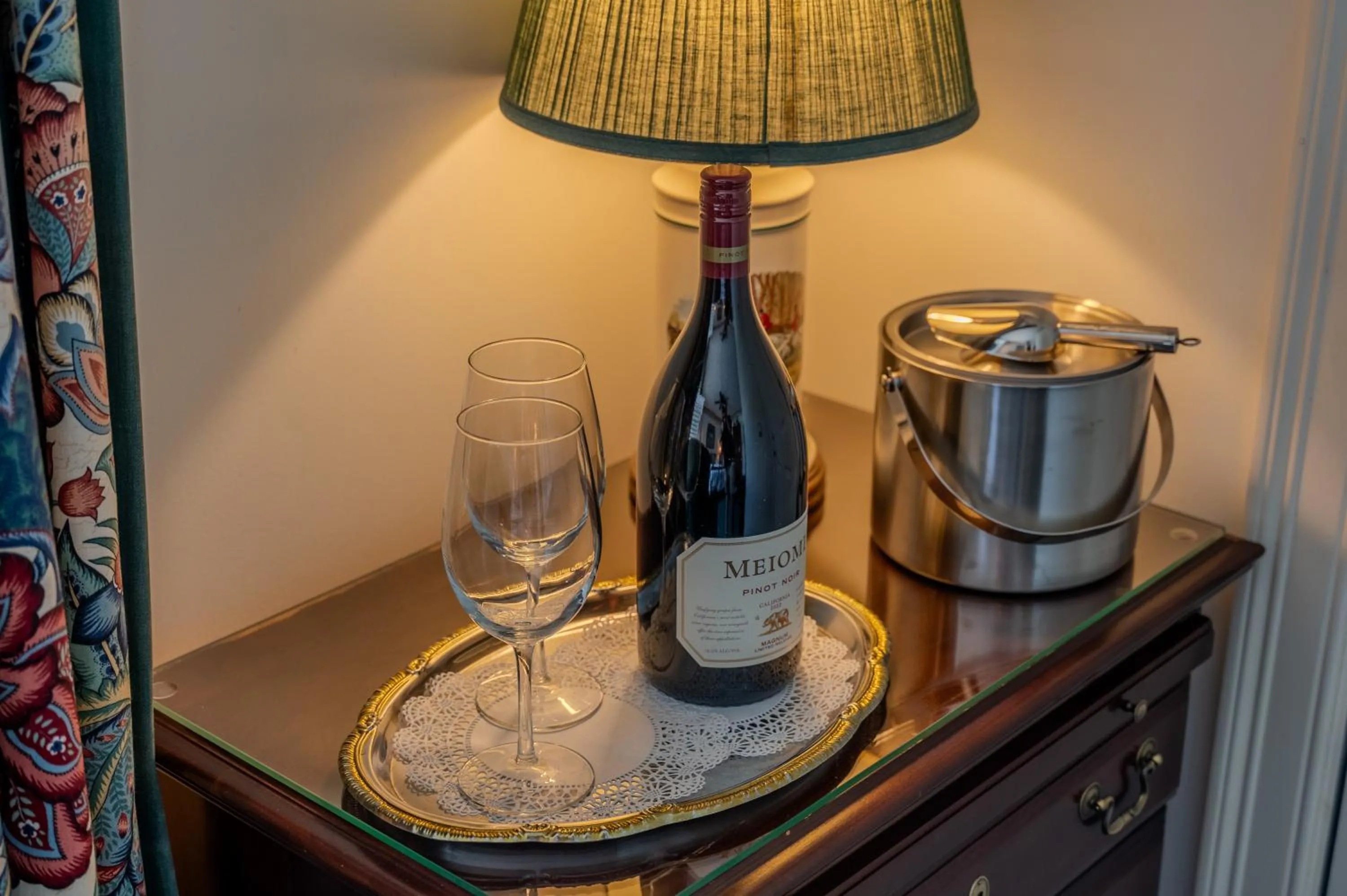 Food and drinks in The Winstead Inn