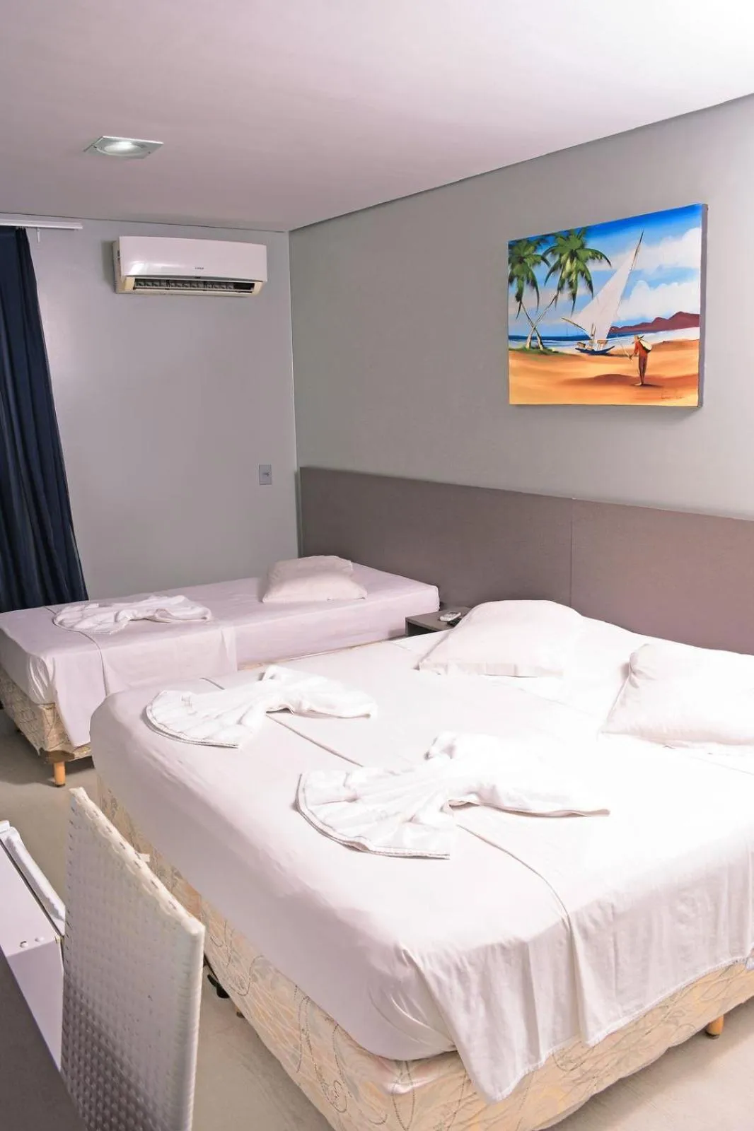 Bed in Hotel Aquarius