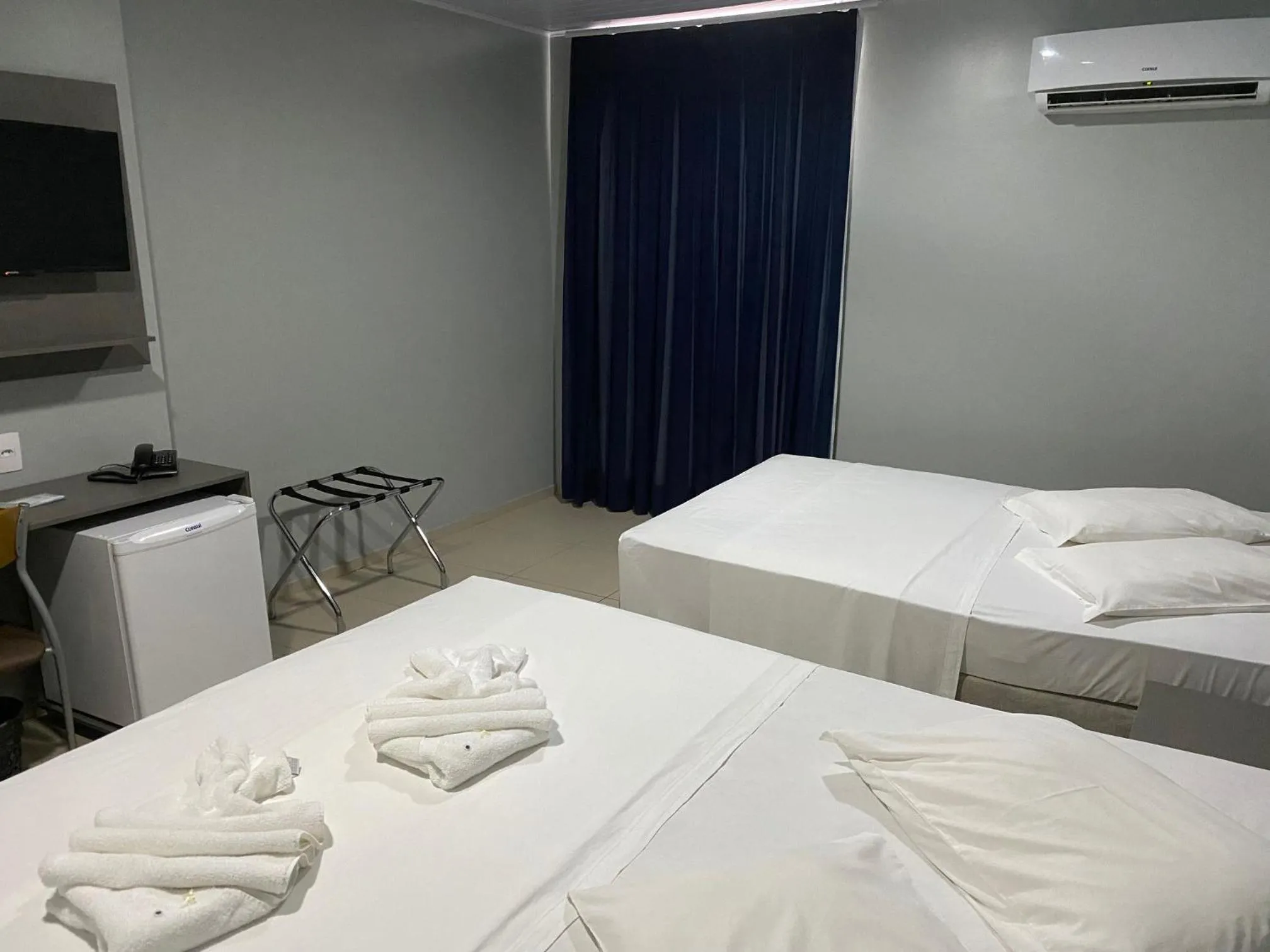 Bed in Hotel Aquarius