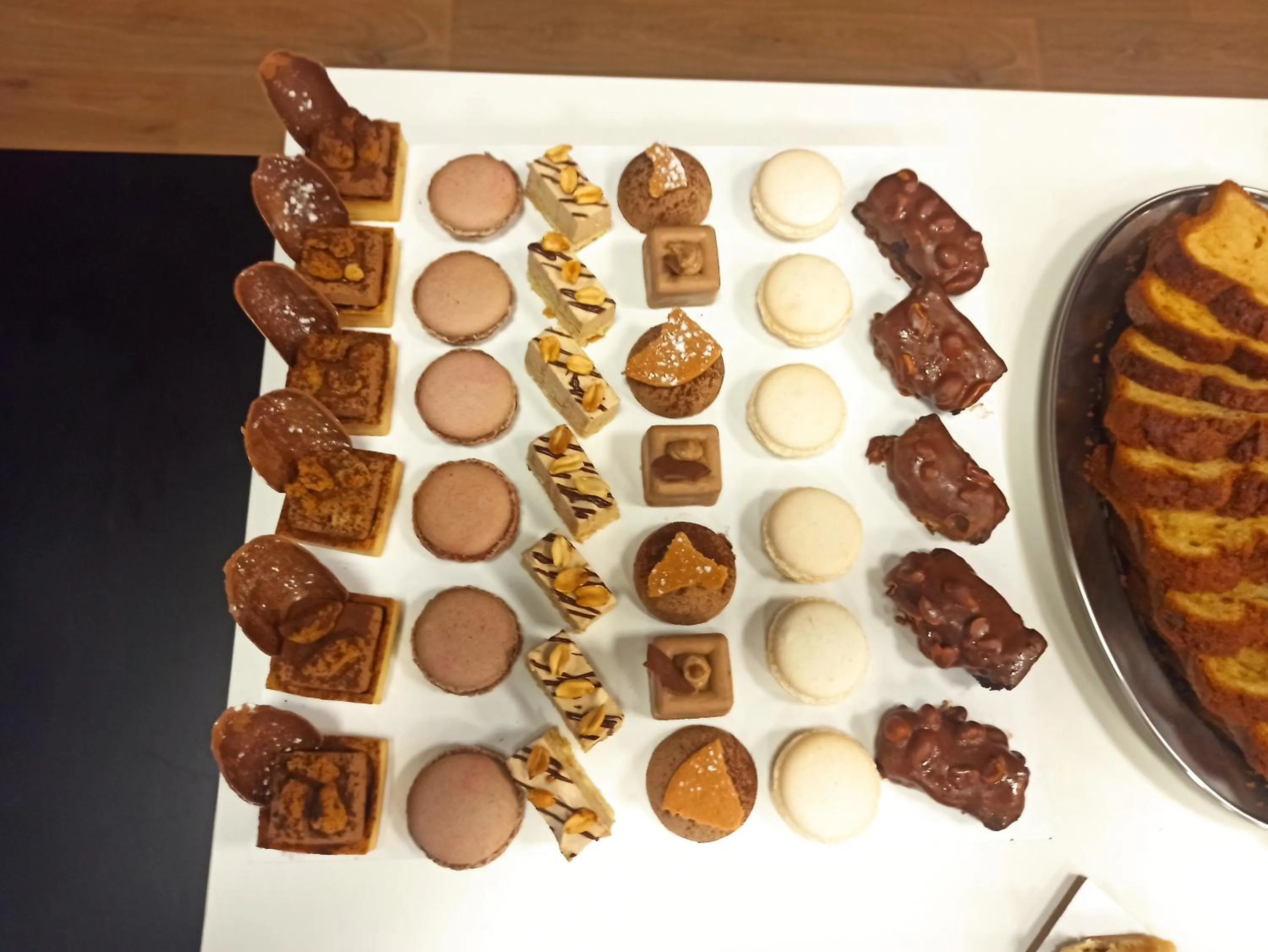 Restaurant/places to eat in Auberge Restaurant le Safran