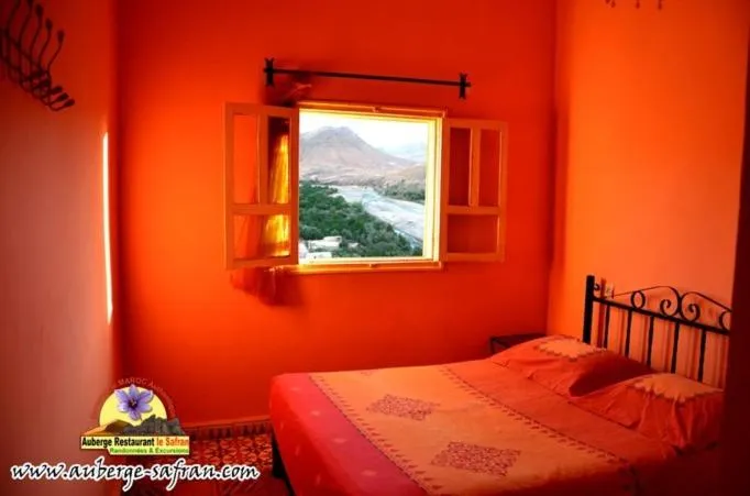 Photo of the whole room, Bed in Auberge Restaurant le Safran