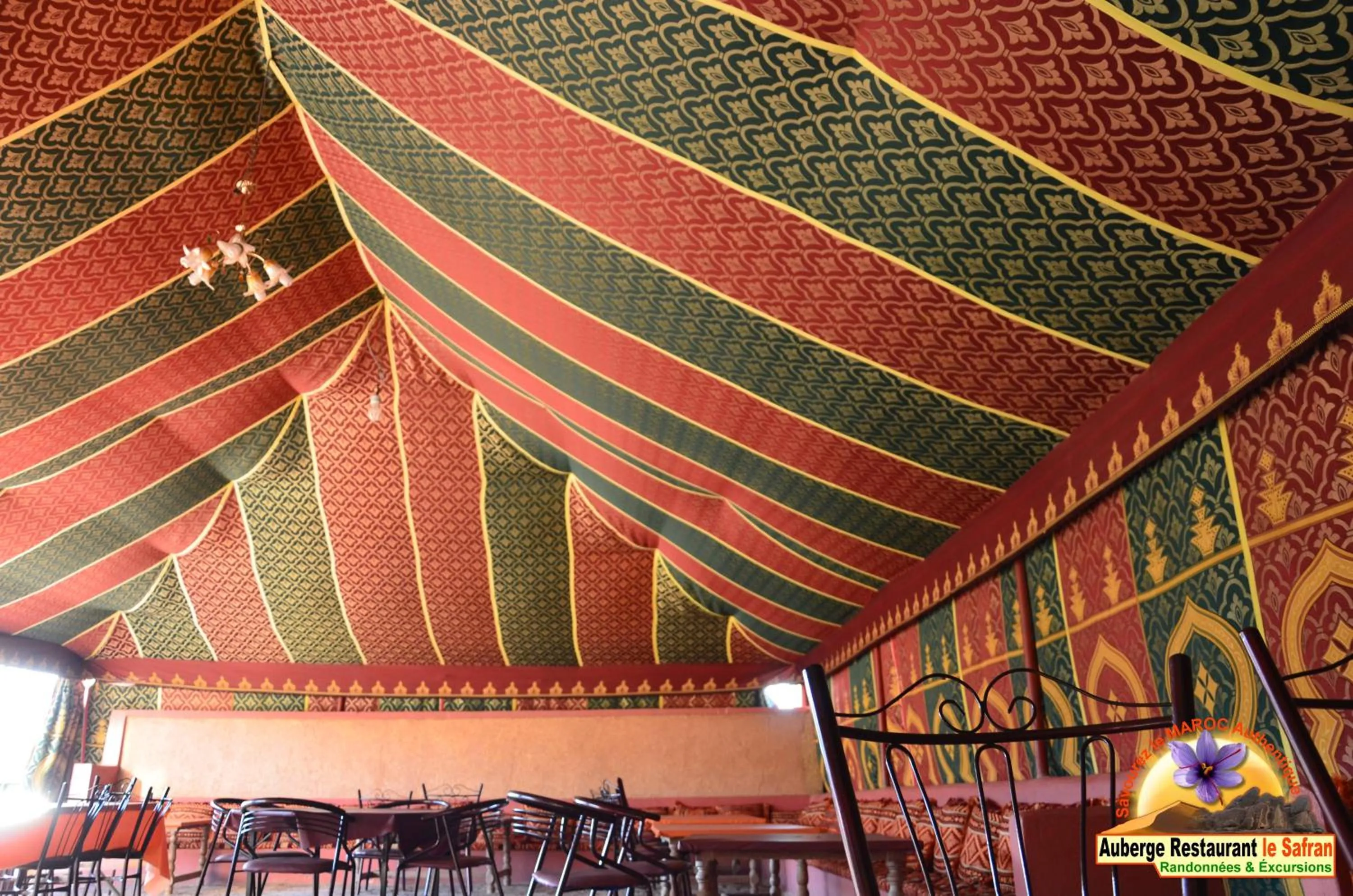 Restaurant/places to eat in Auberge Restaurant le Safran