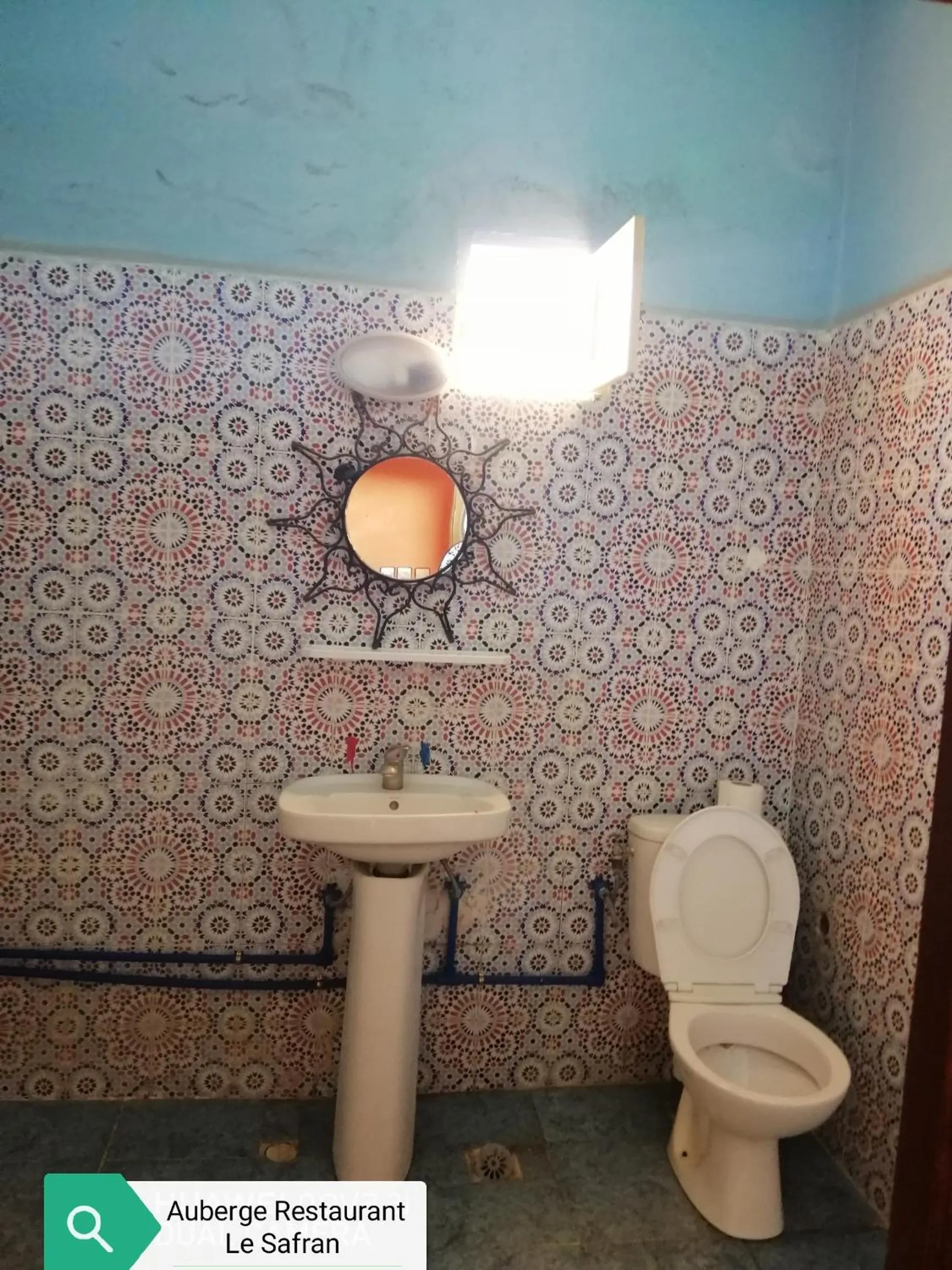 Shower in Auberge Restaurant le Safran