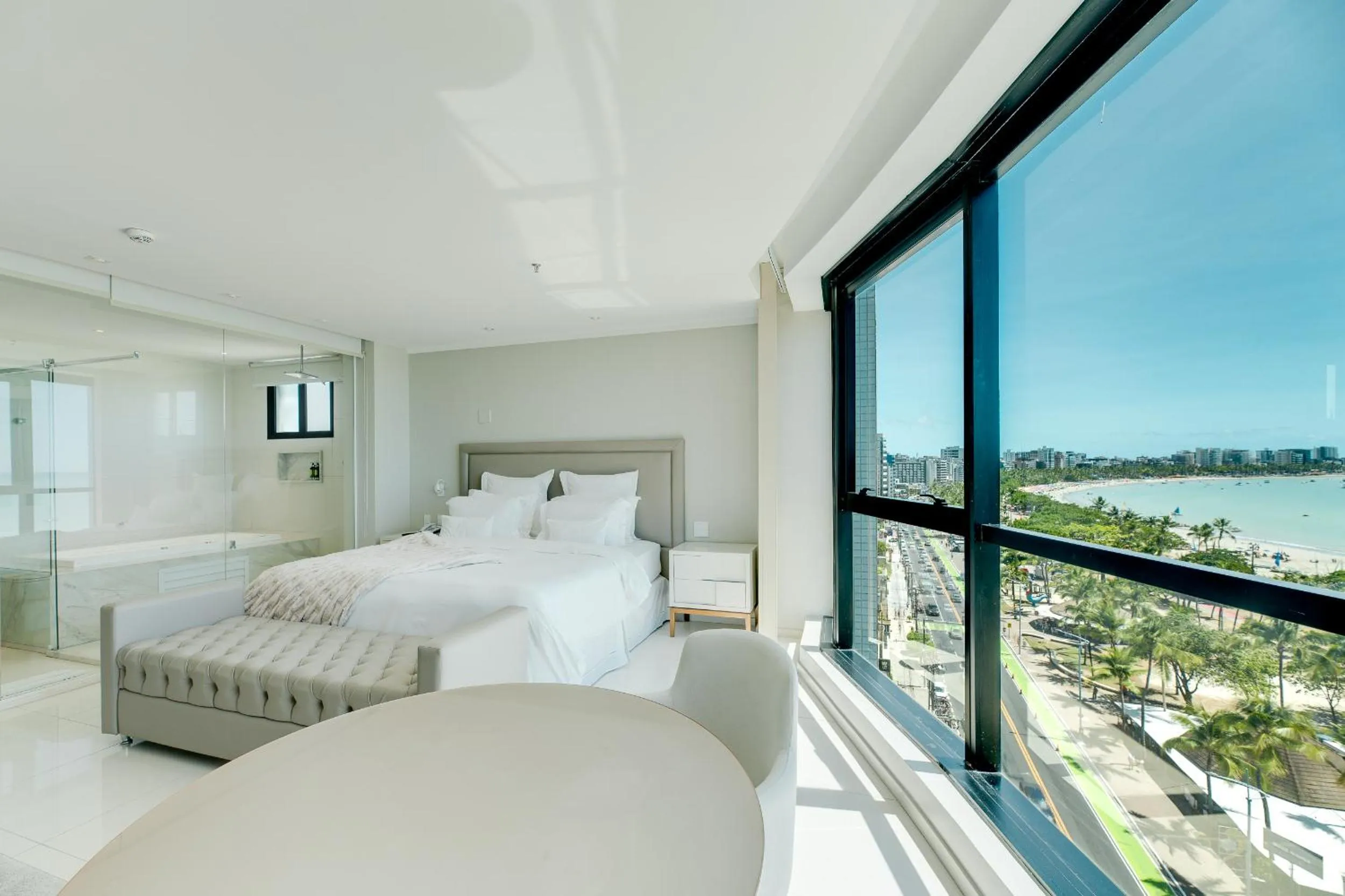 Photo of the whole room, Bed in Meridiano Hotel