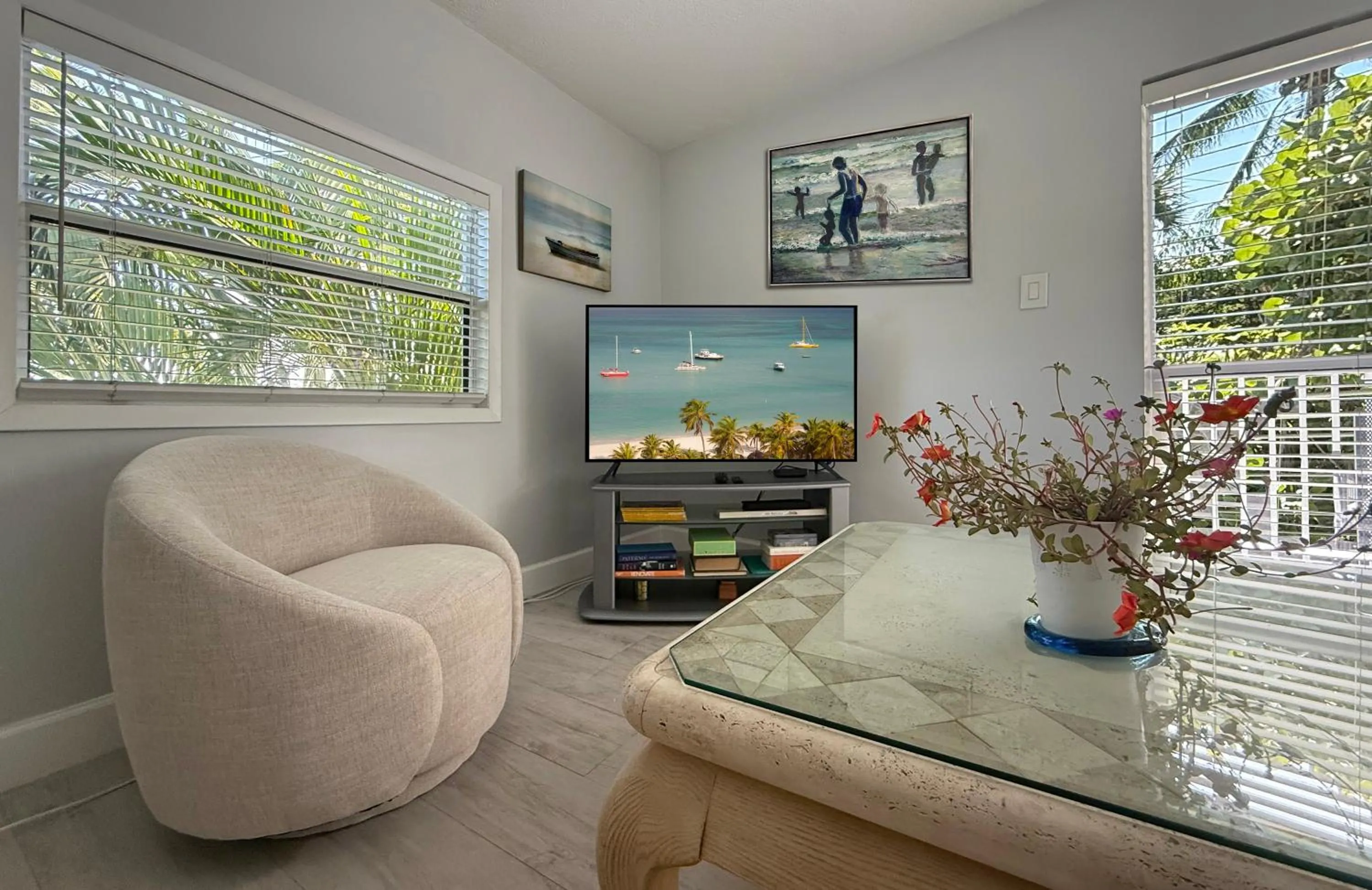 Seating area in South Beach Place - Vero Beach