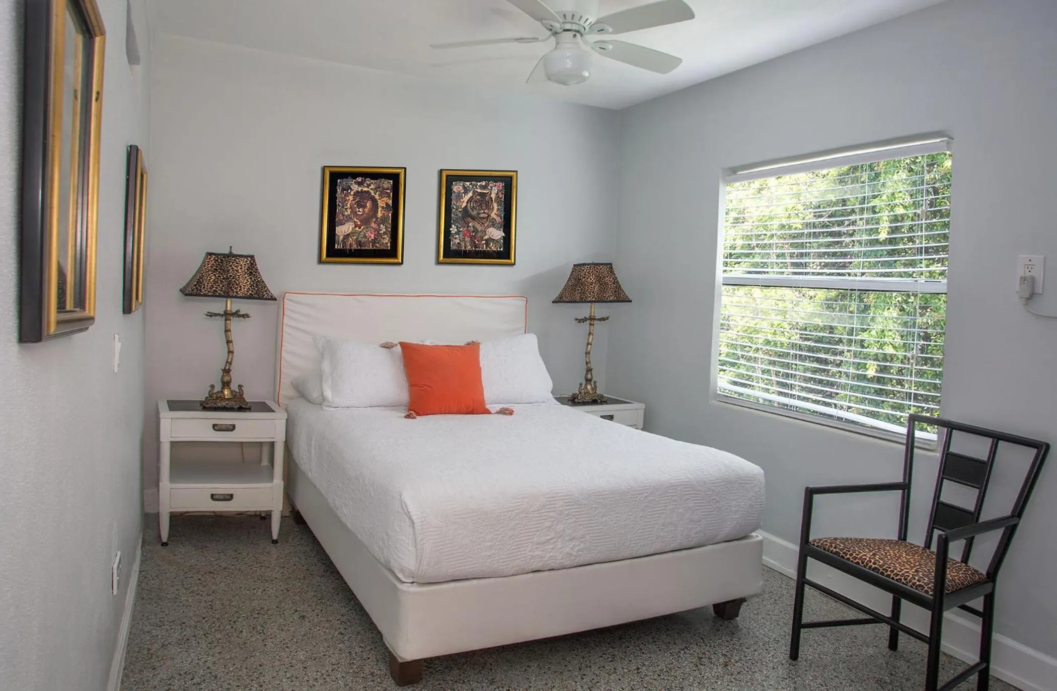 Bed in South Beach Place - Vero Beach