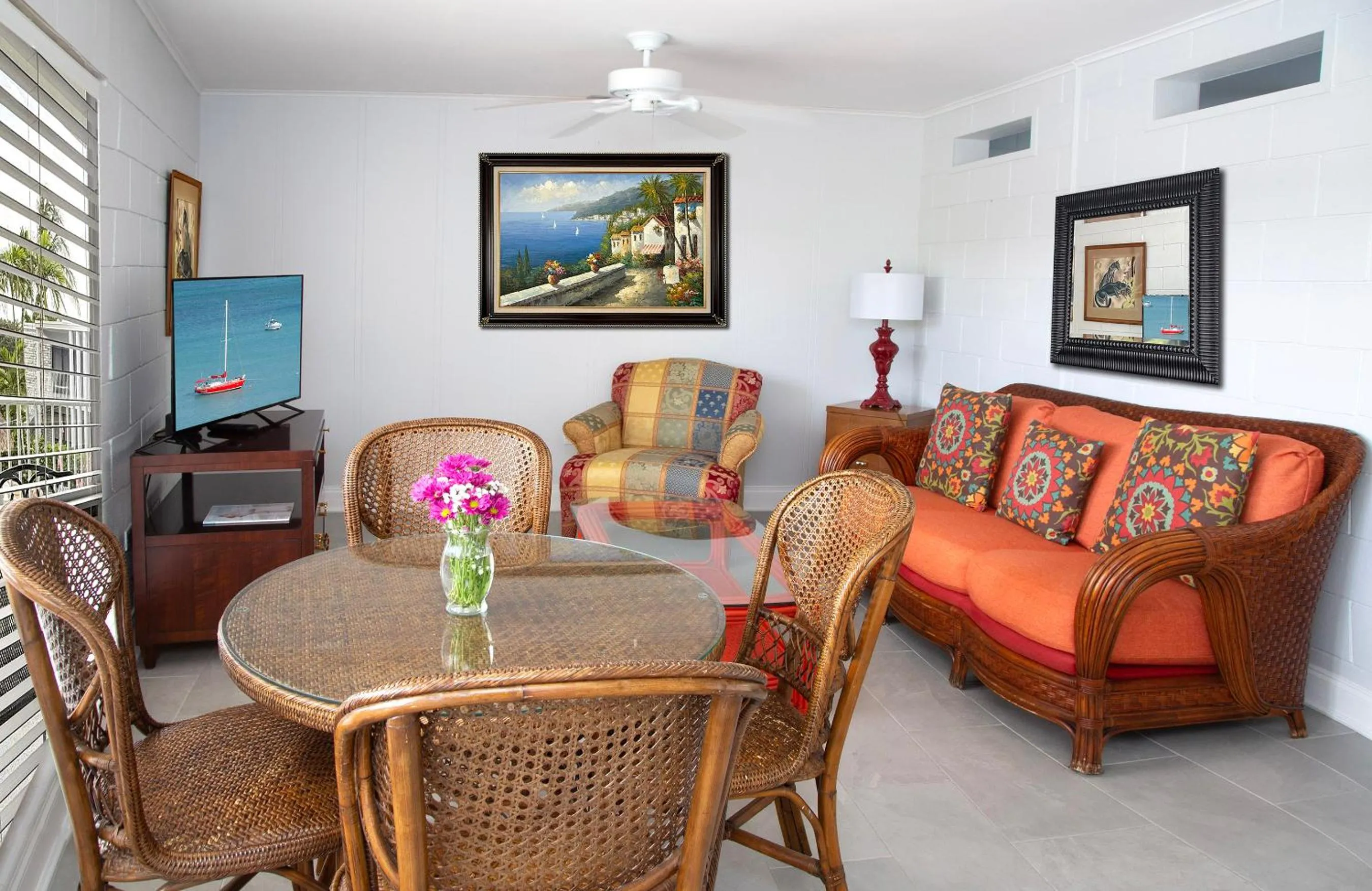 Seating area in South Beach Place - Vero Beach
