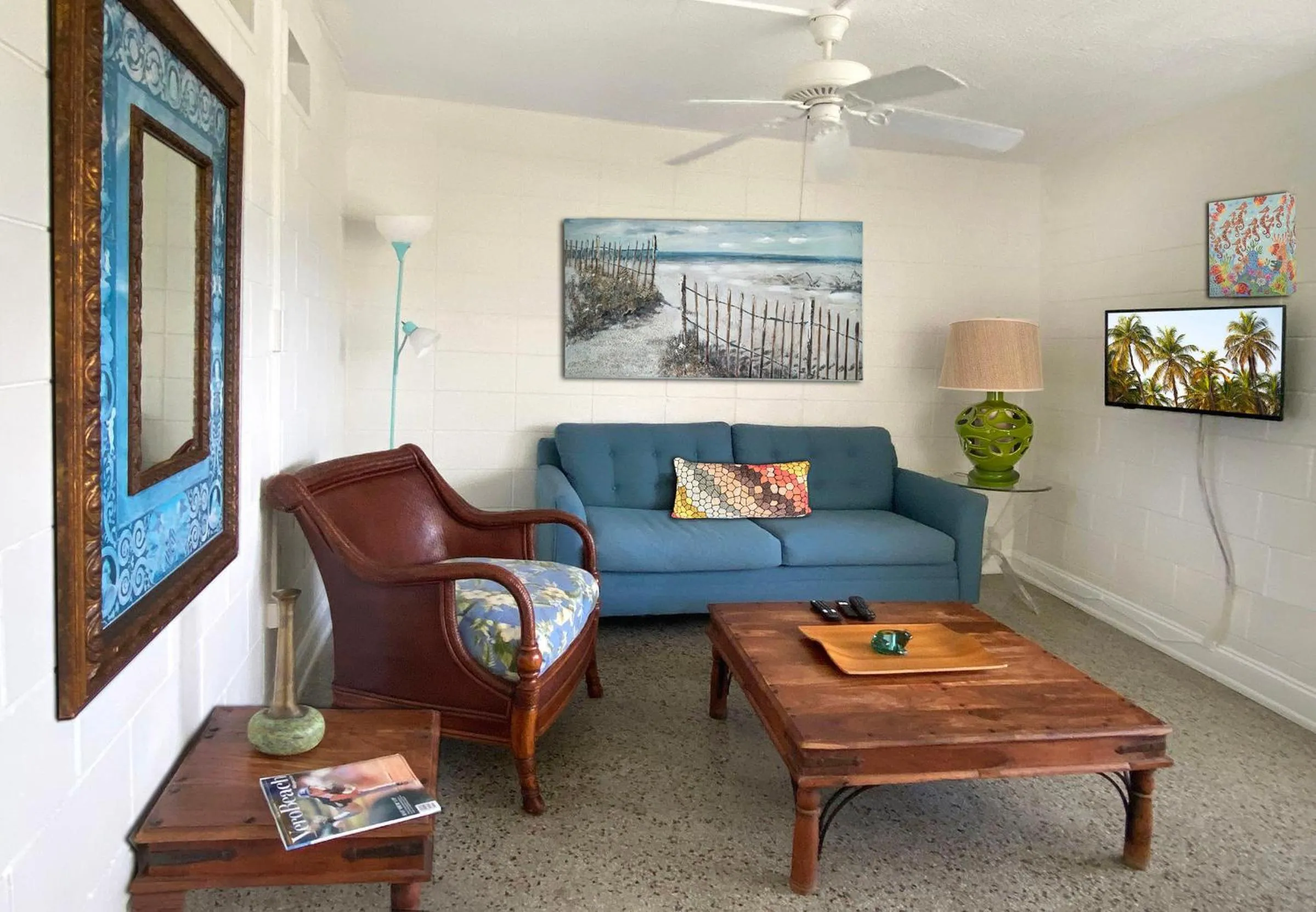 Seating area in South Beach Place - Vero Beach