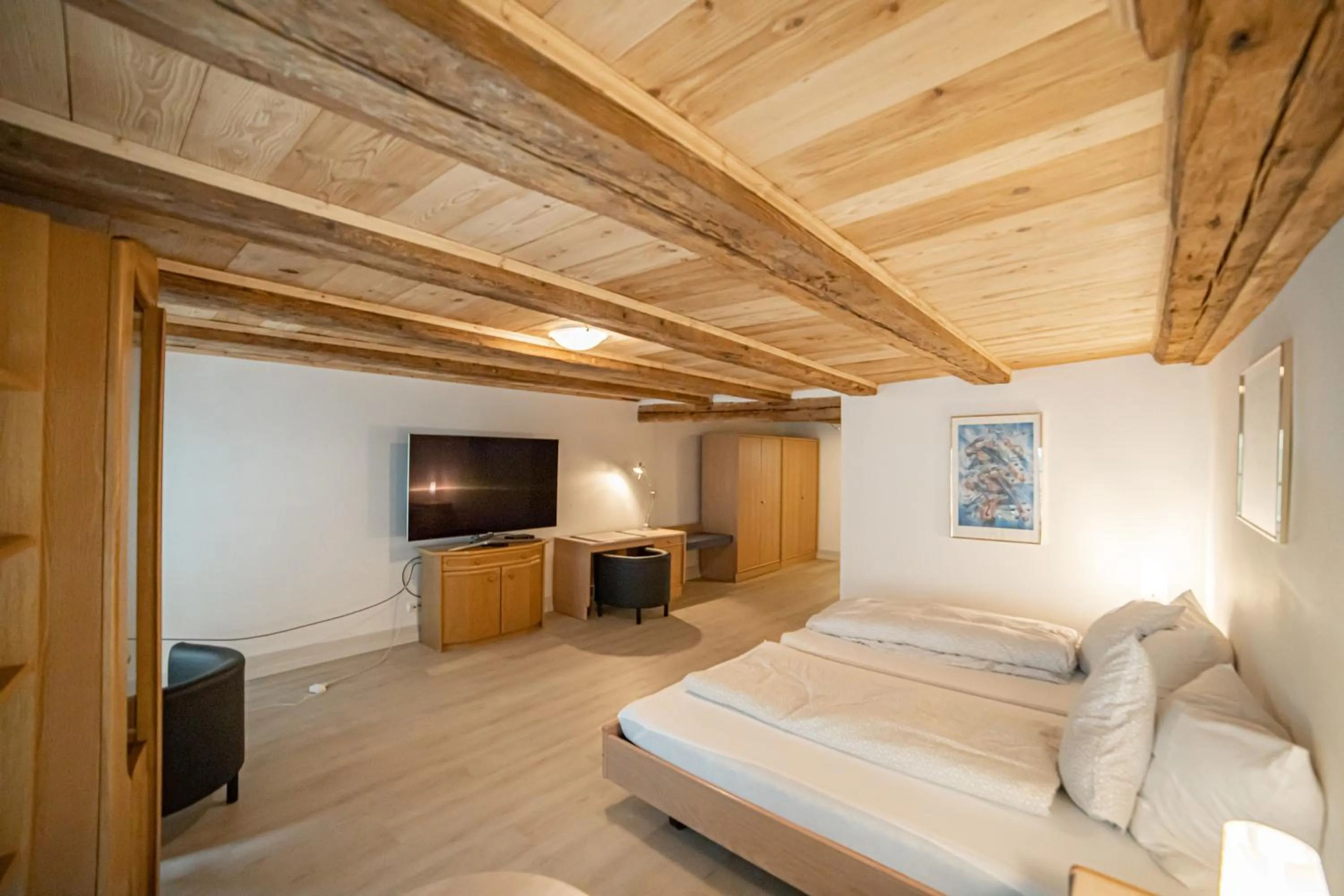 TV and multimedia, Bed in Hotel Mokka Laufenburg