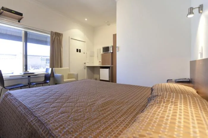 Bedroom, Bed in Chalambar Motel