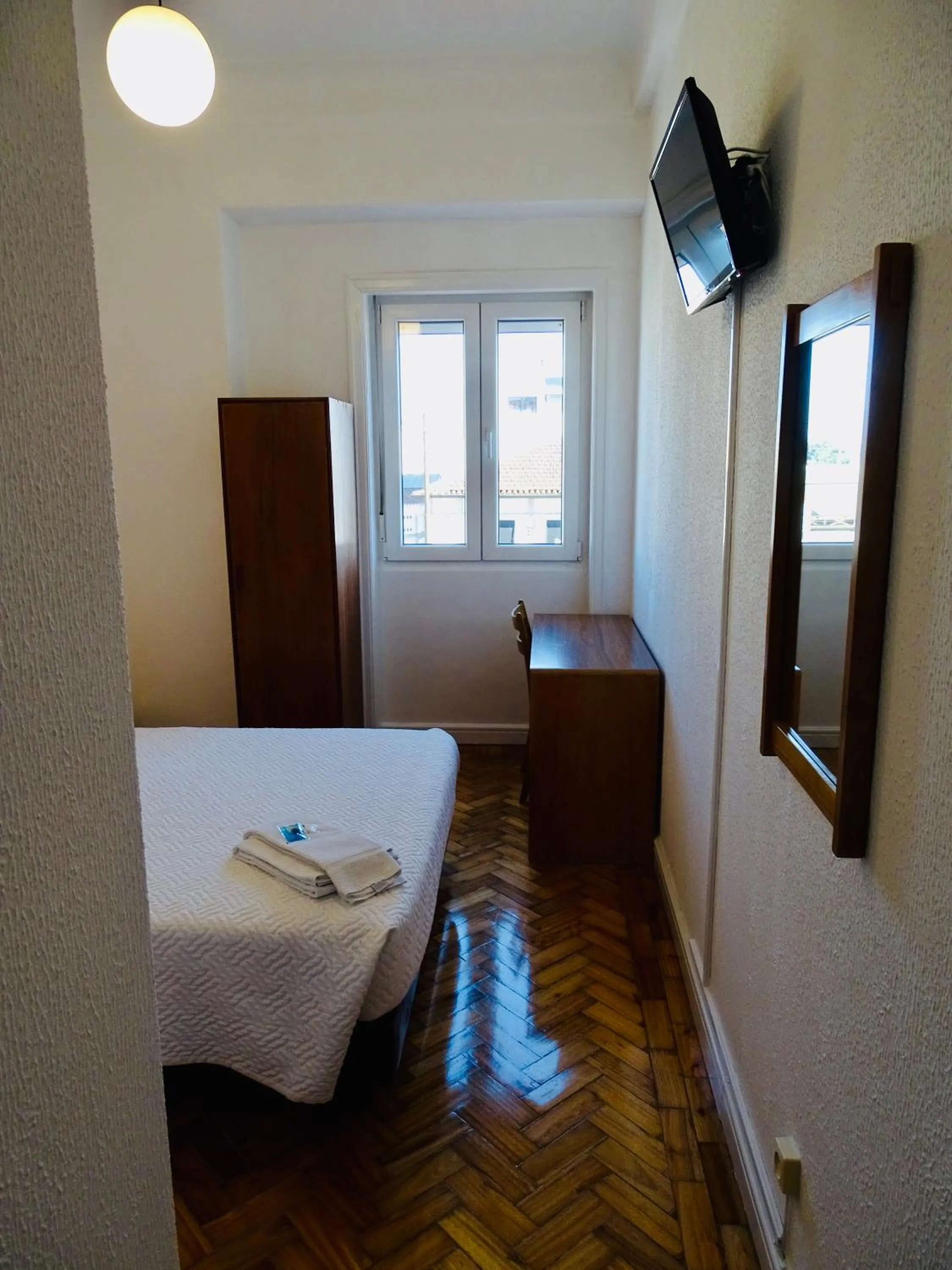 Bedroom, Bed in Poveira Hotel