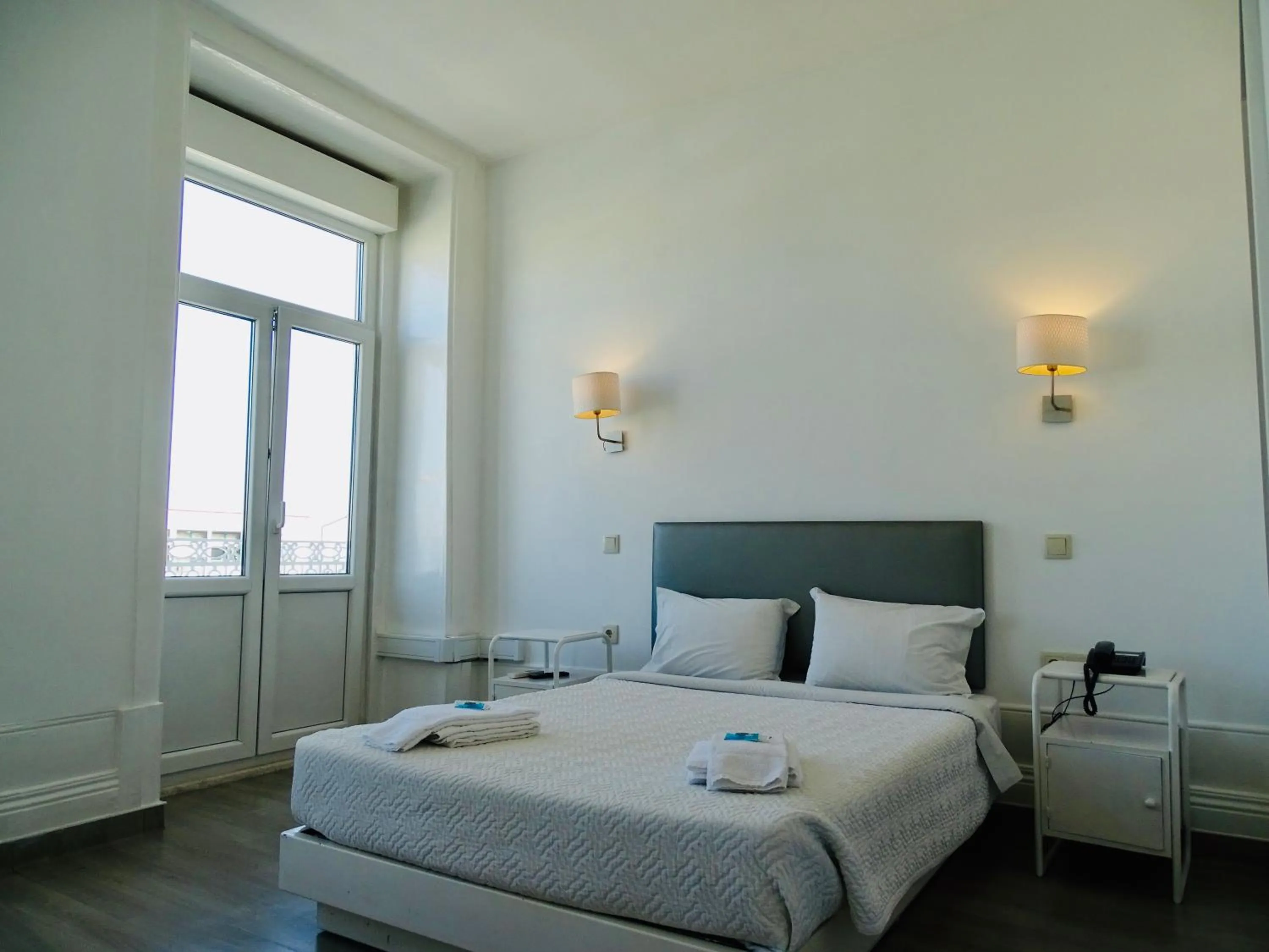 Bedroom, Bed in Poveira Hotel