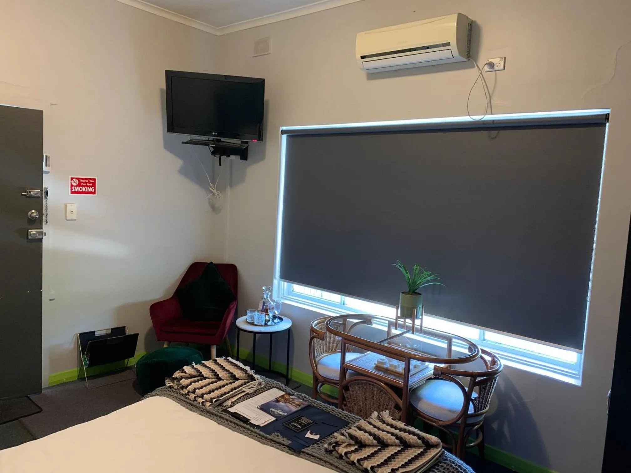 Hello Adelaide Motel and Apartments