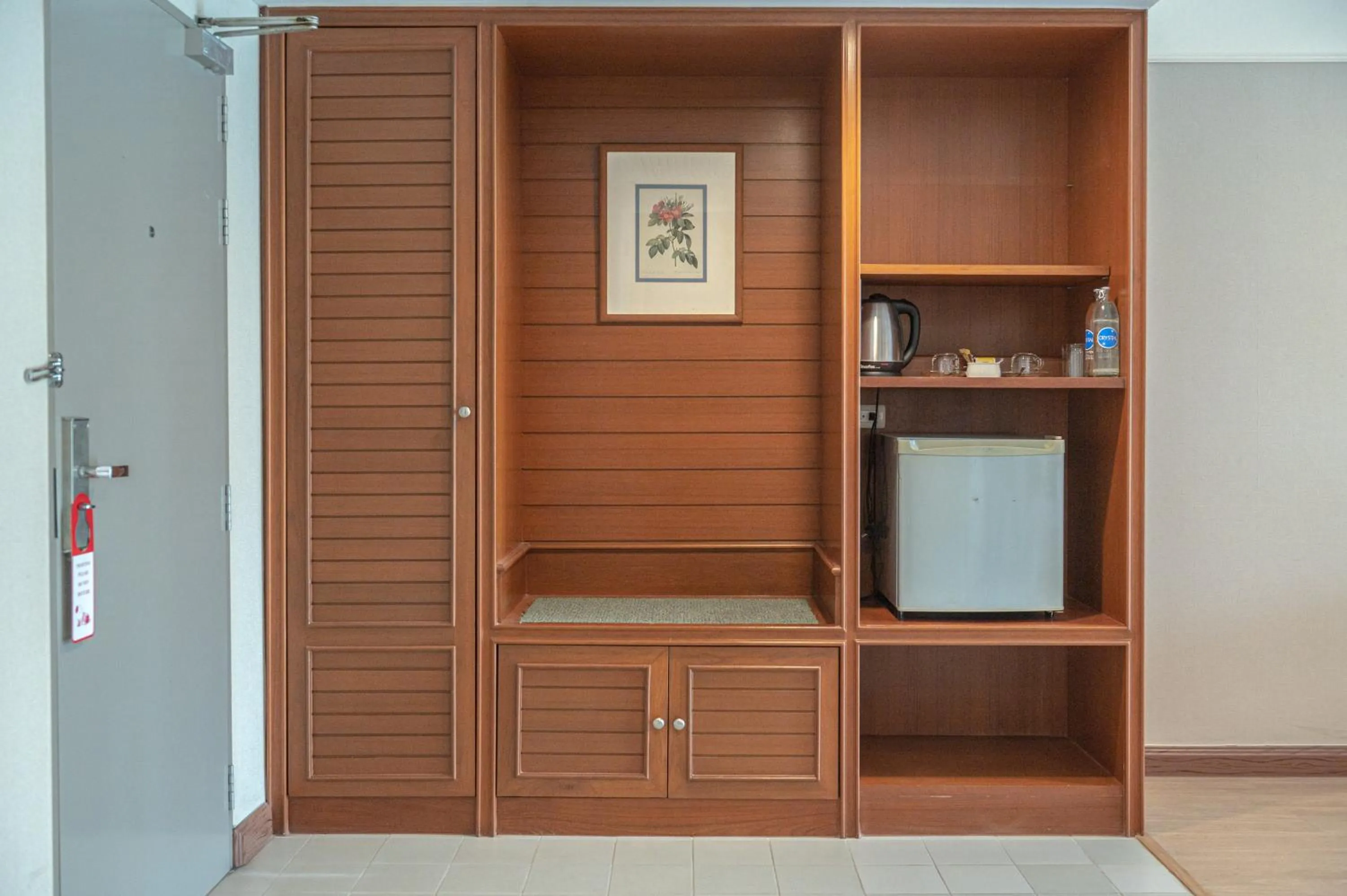wardrobe in Eco Hotel by Thammasat