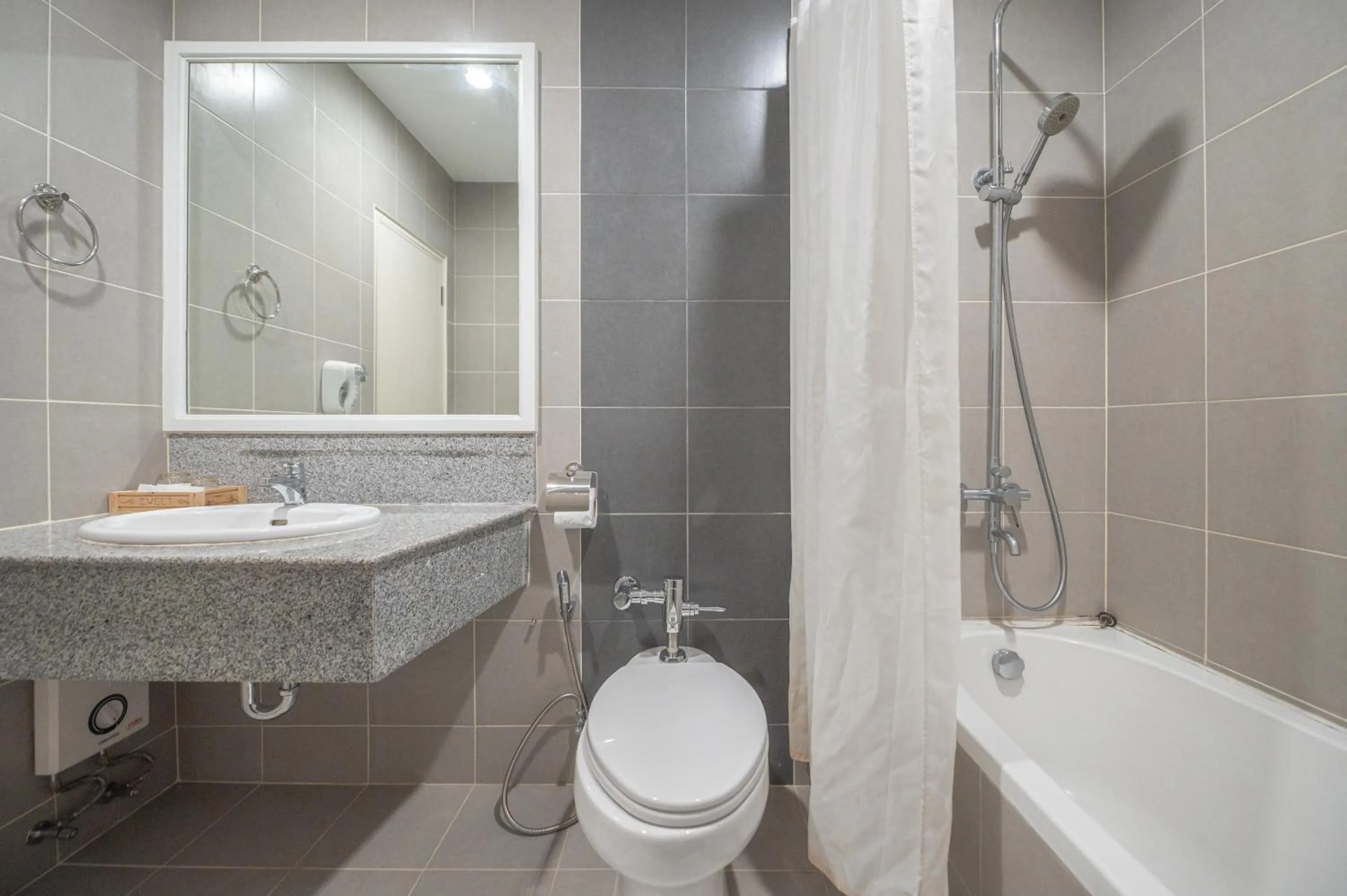 Shower in Eco Hotel by Thammasat