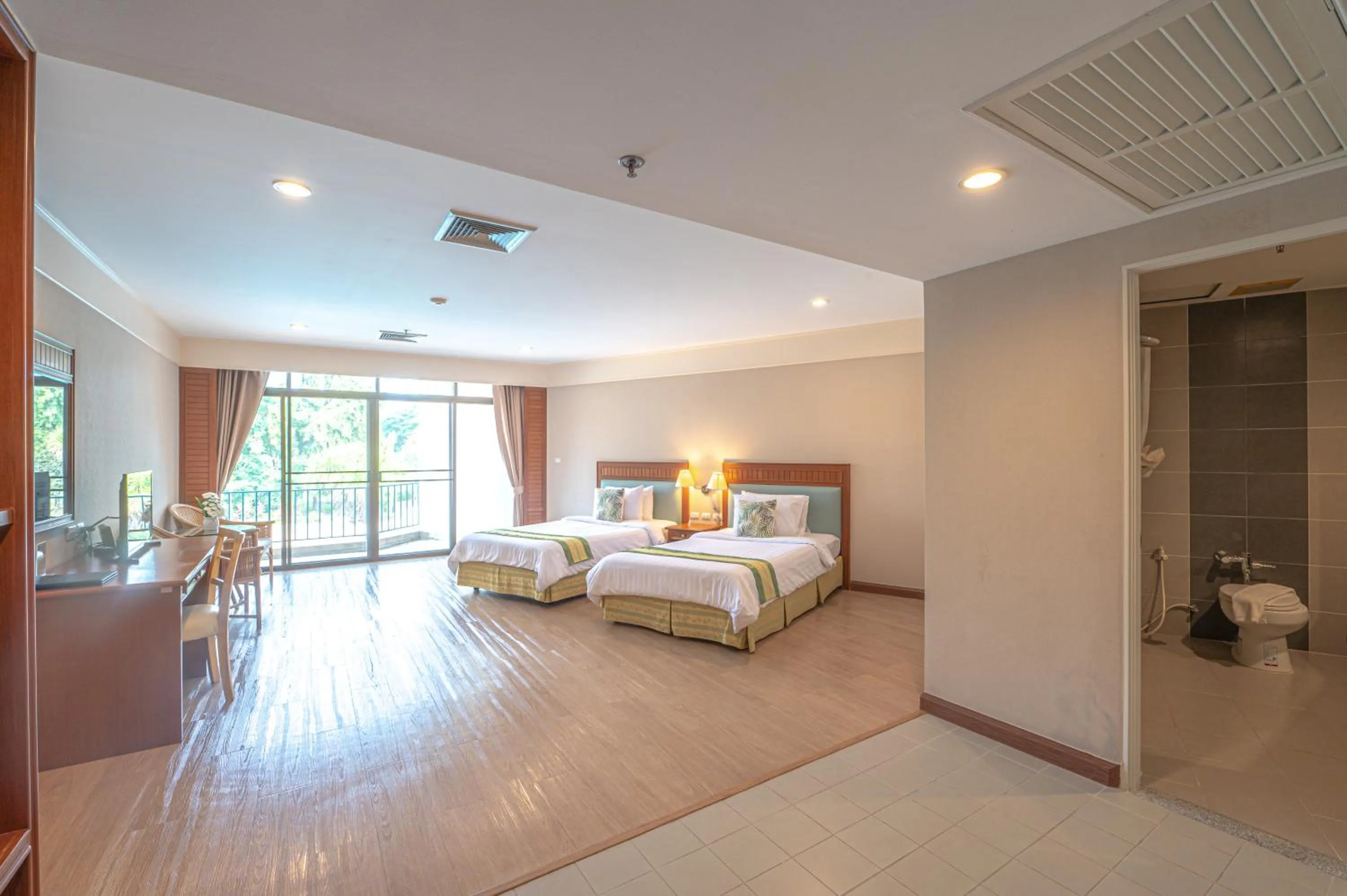 Photo of the whole room, Bed in Eco Hotel by Thammasat