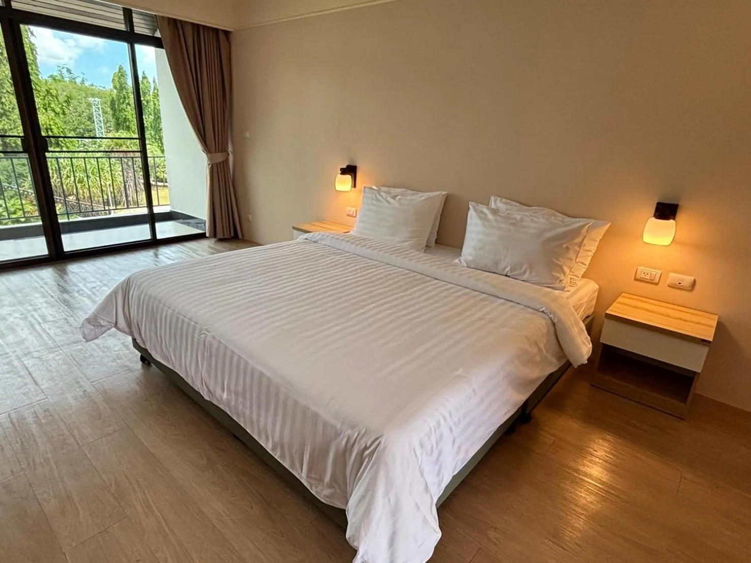 Bed in Eco Hotel by Thammasat