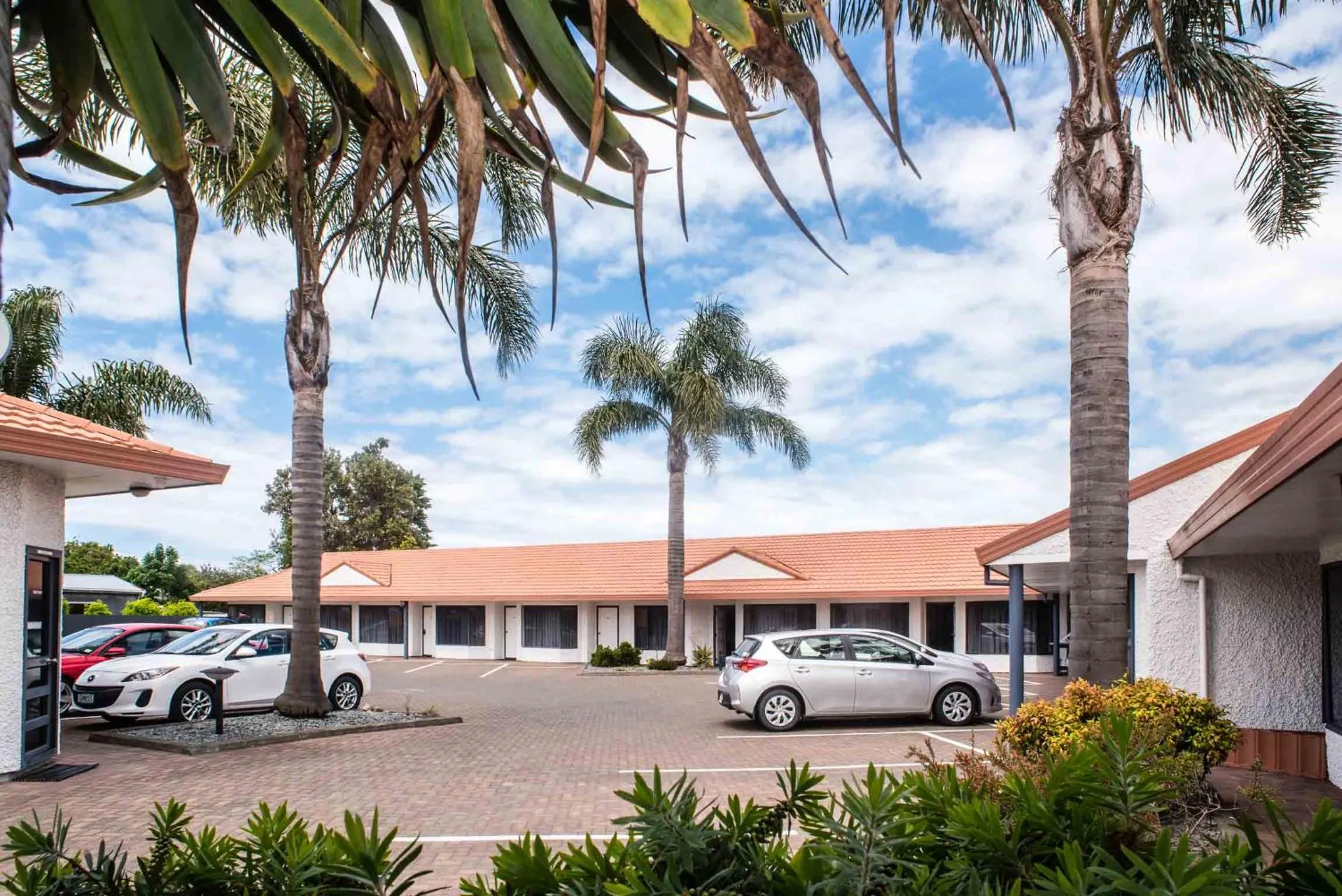 White Heron Motor Lodge