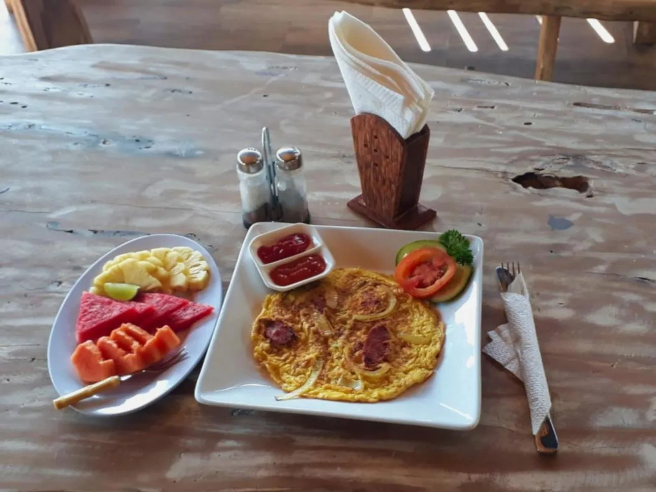 Continental breakfast in GHamed Sari