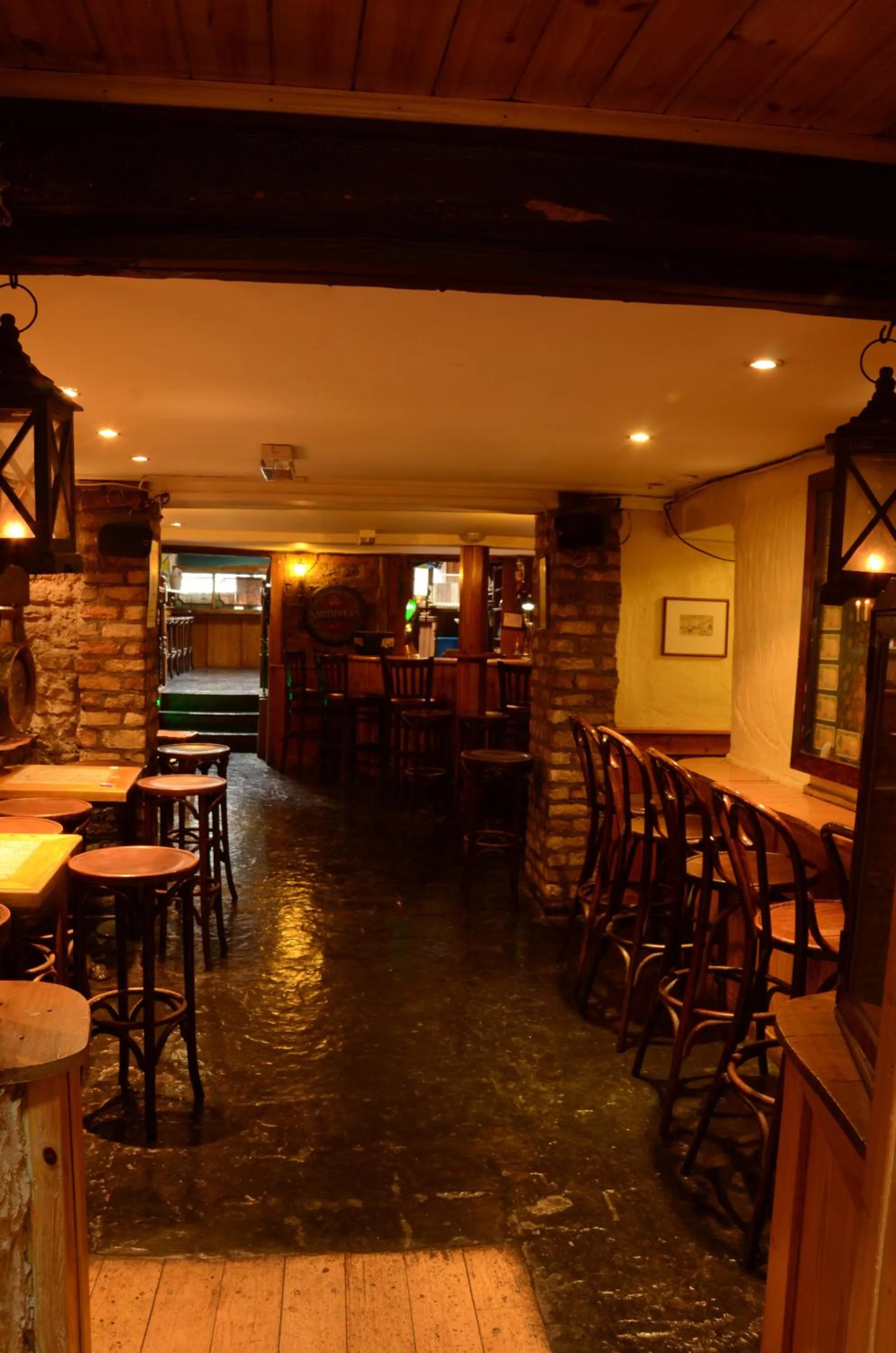 Lounge or bar in Uppercross House Hotel