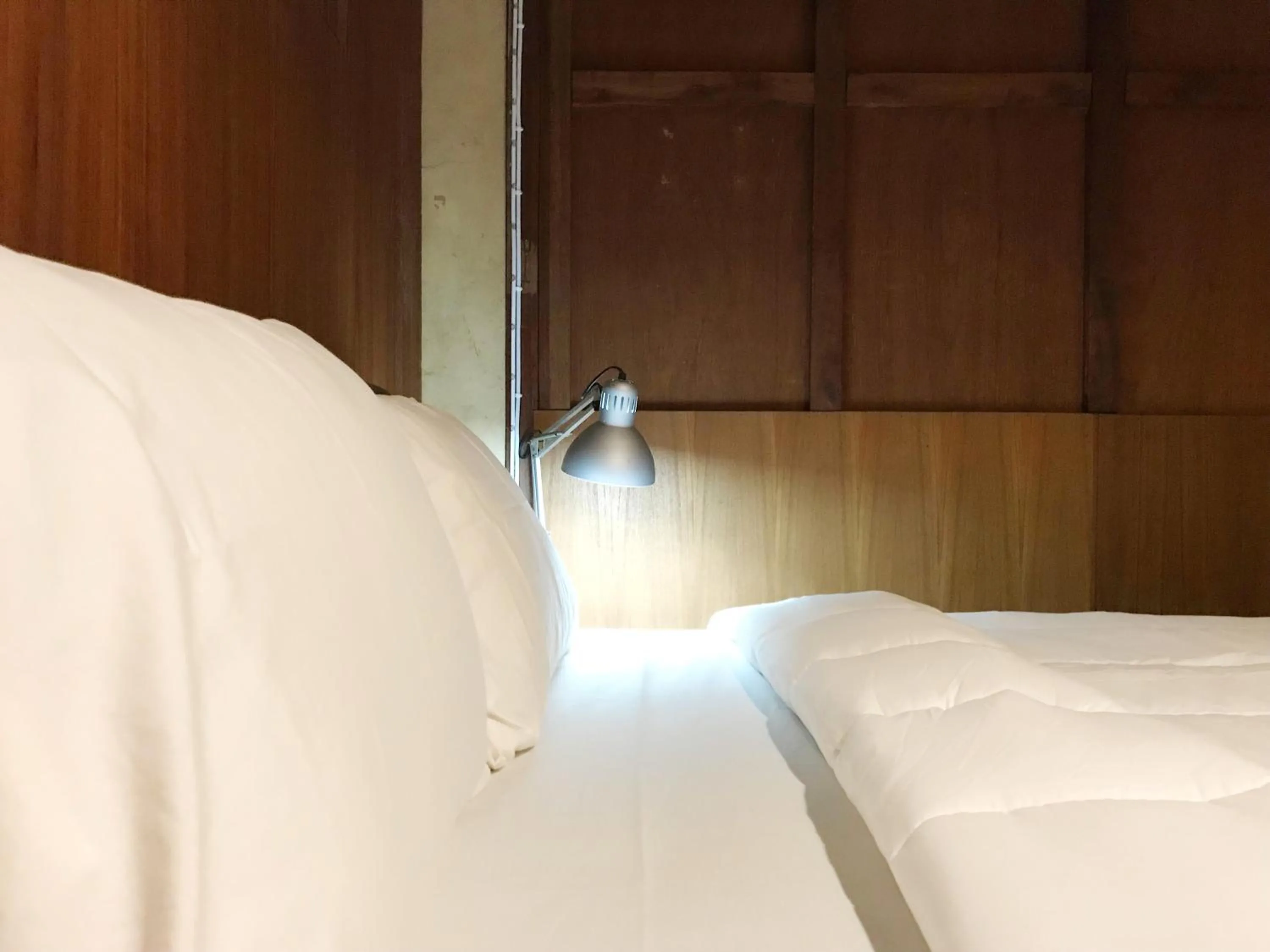 Bed in Boundary Hostel and Cafe