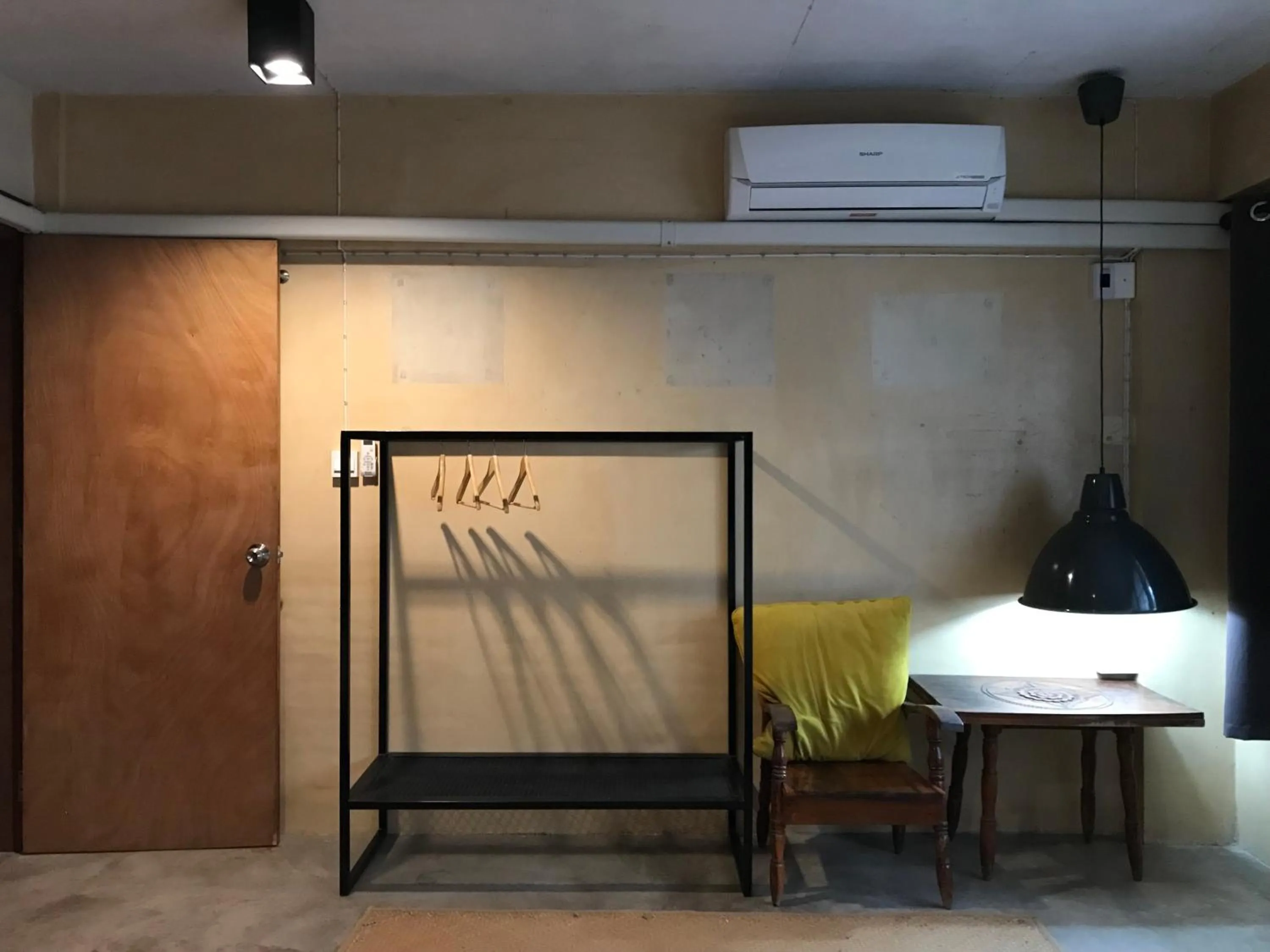 Boundary Hostel and Cafe