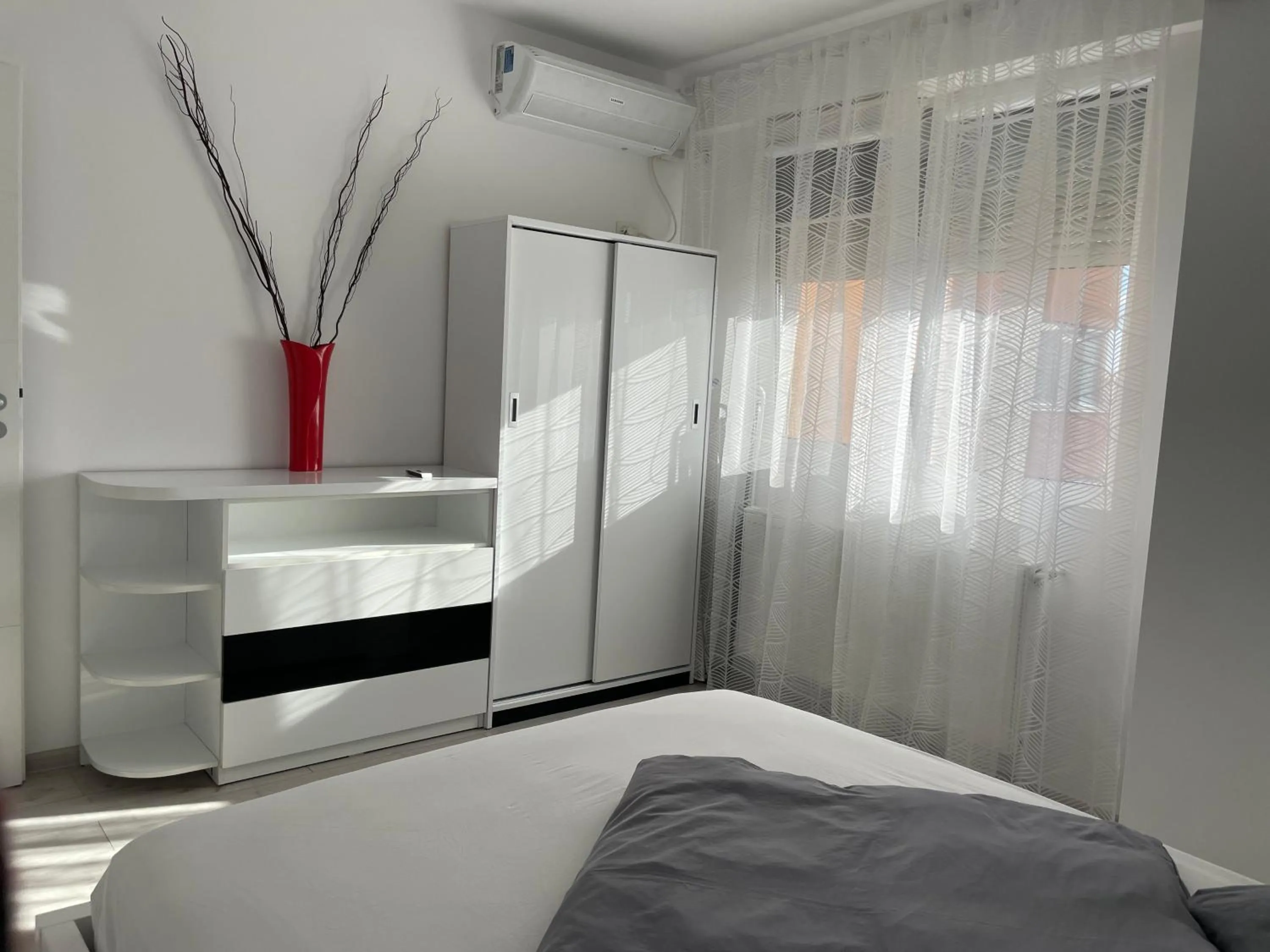 Bedroom in Luxury Two Room Apartment Residence Militari M3