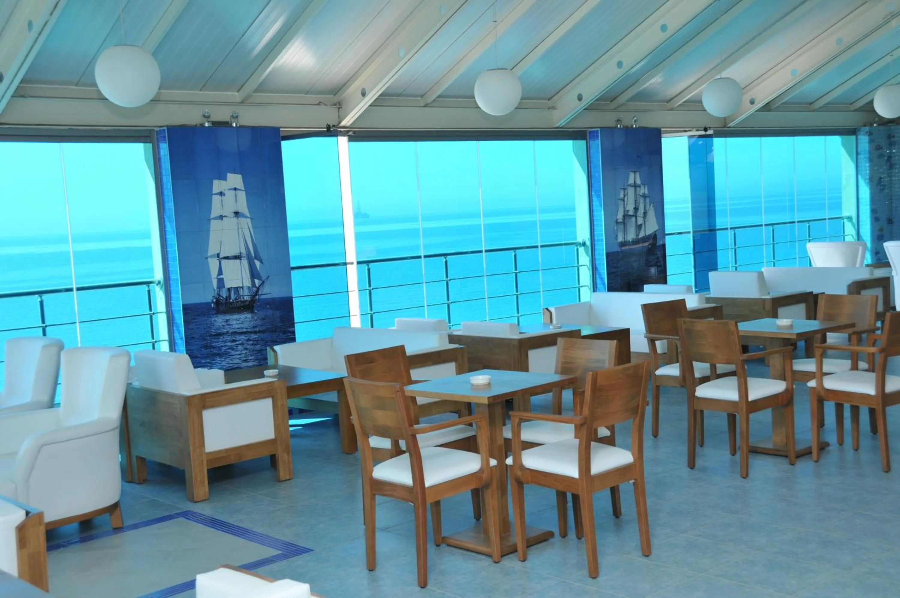 Lounge or bar in Aysberq Resort