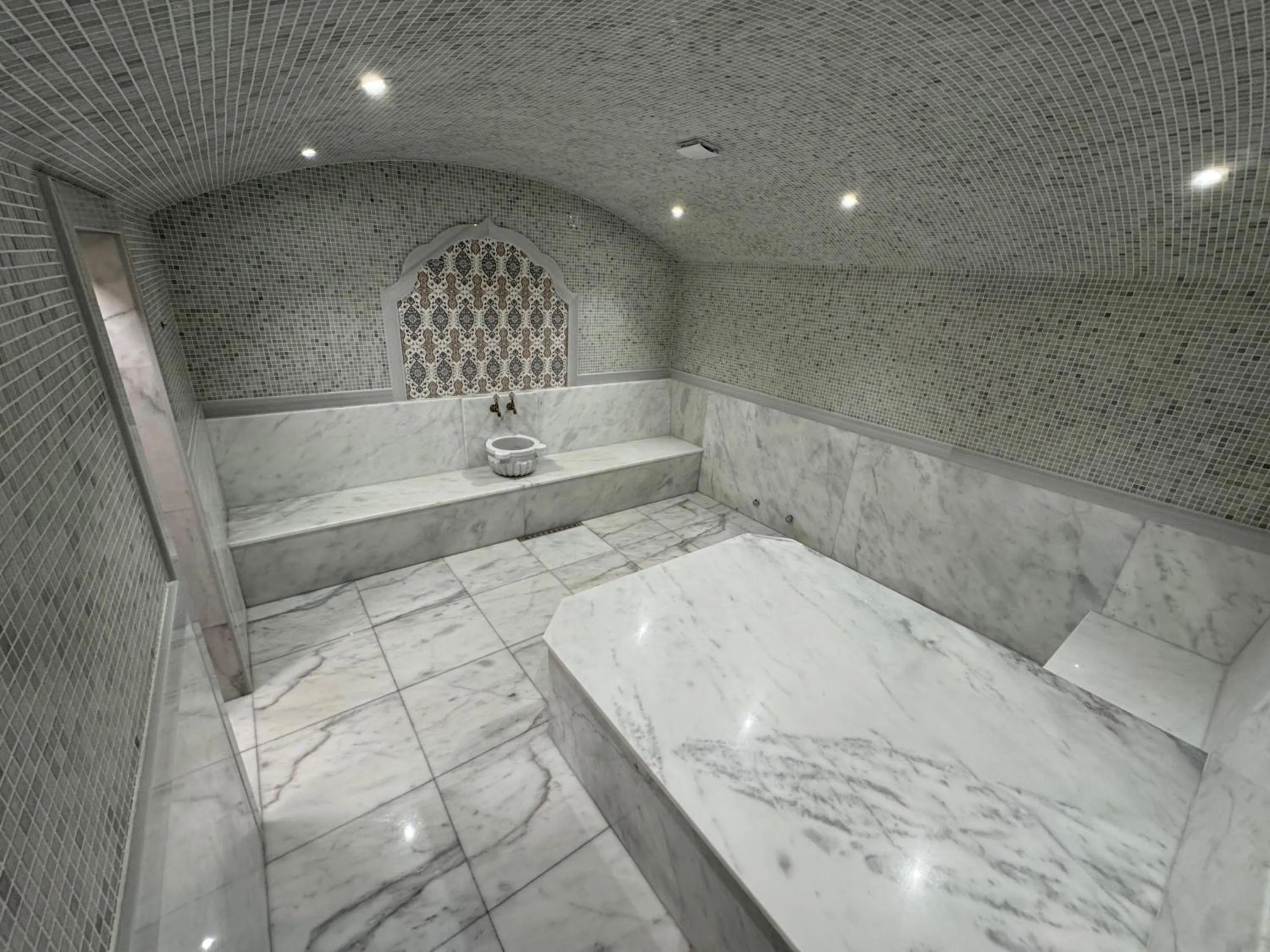 Steam room in Aysberq Resort