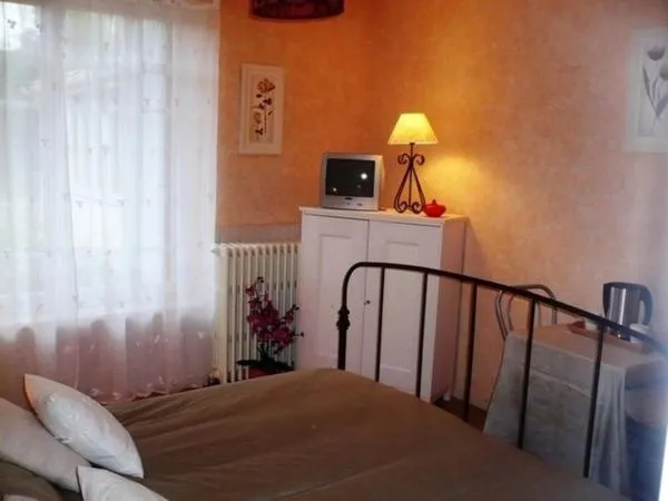 Bed in L'Arbre d'Alaïs