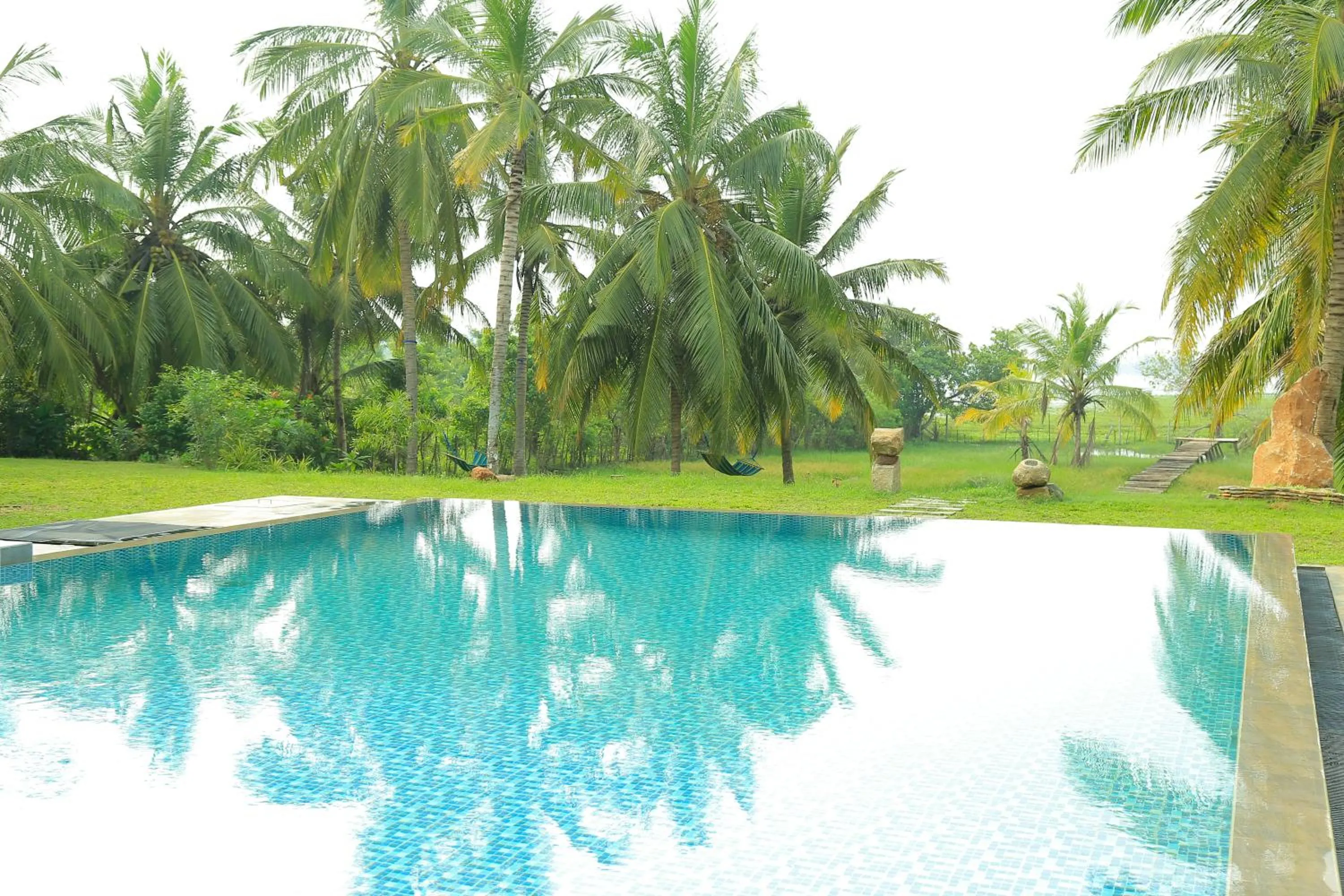 Swimming pool in Tara Watergate